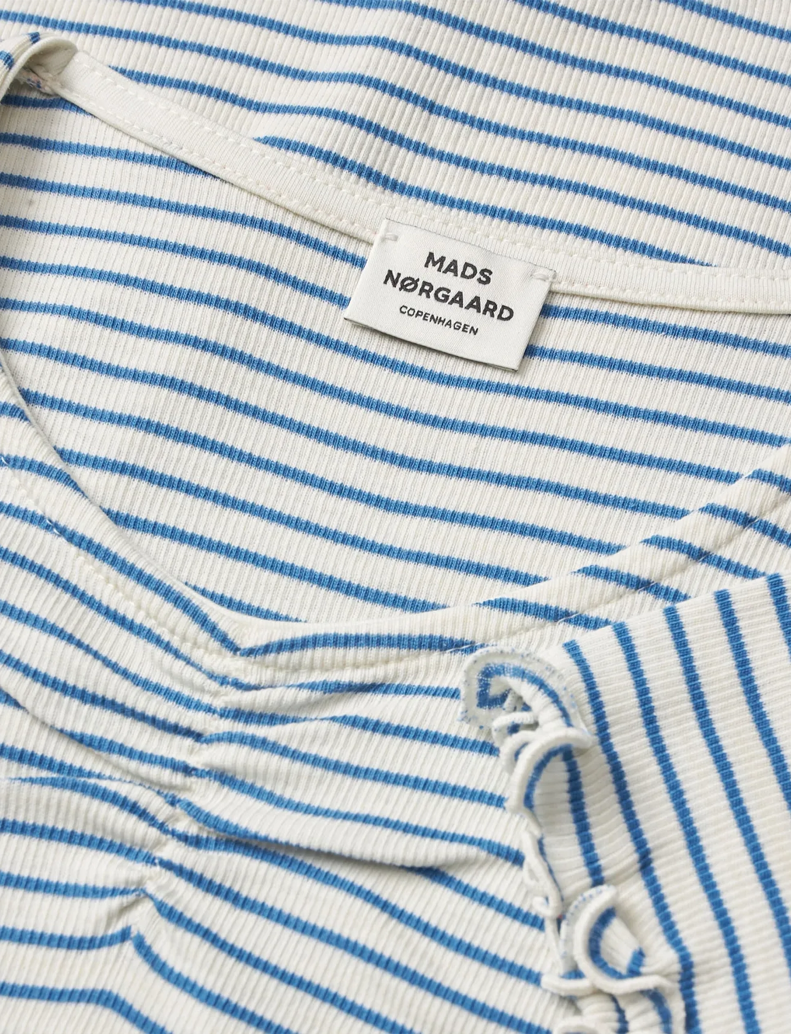 Mads Nørgaard - 2x2 Cotton Stripe  Tiki Tee - short-sleeved t-shirts - vanilla ice/bright cobalt - 2