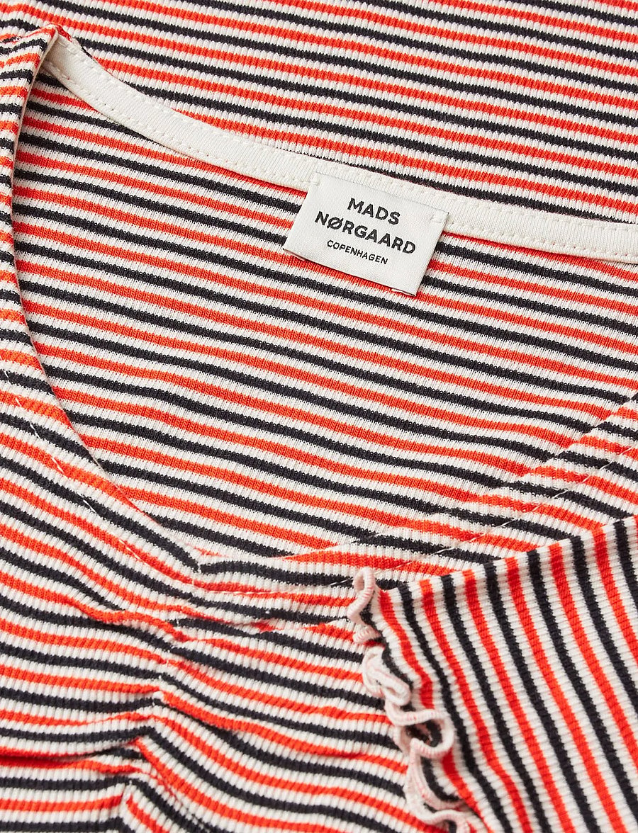 Mads Nørgaard - 2x2 Cotton Stripe Tiki Tee - stutterma bolir - fiery red/vanilla ice - 2