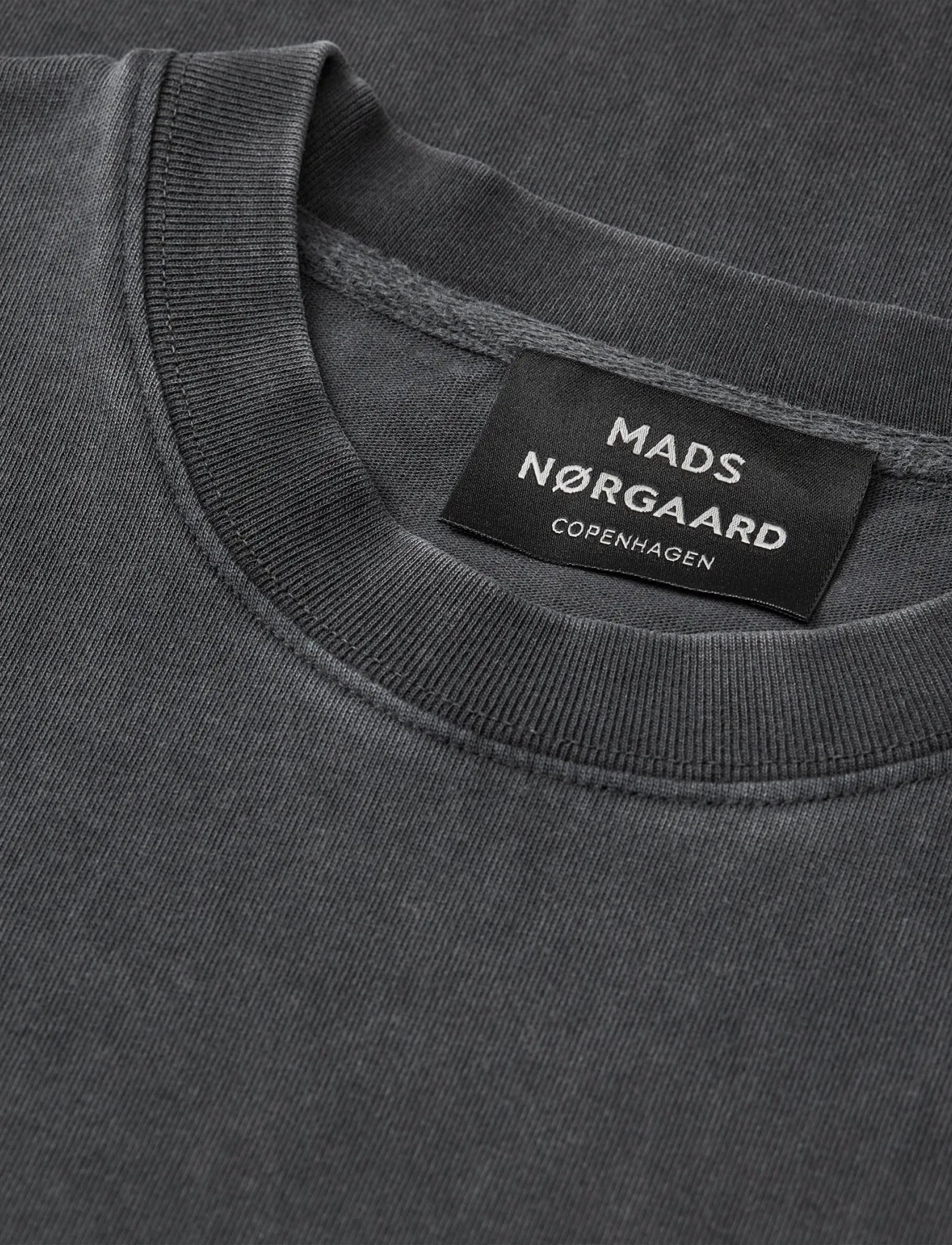 Mads Nørgaard - Combed Jersey Dye Thorbjørn Tee - short-sleeved t-shirts - black - 3