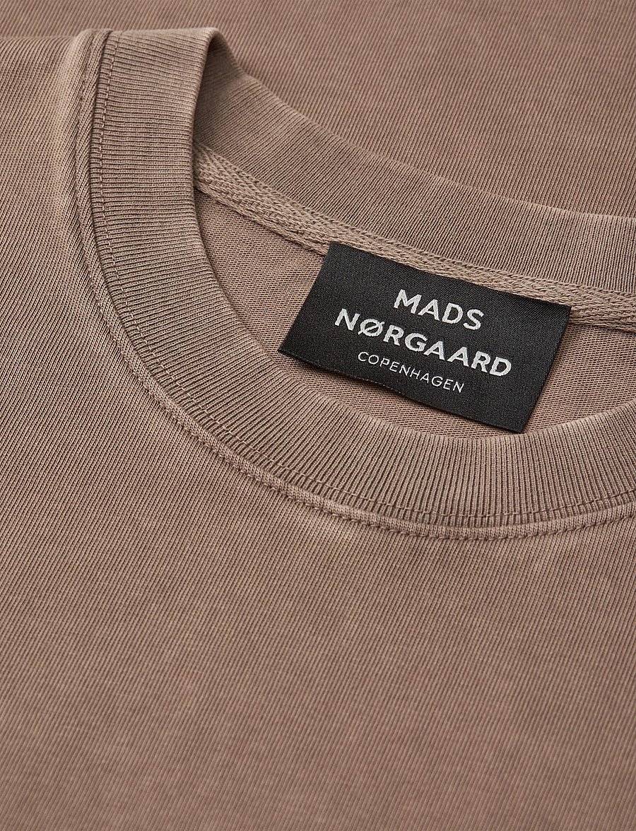 Mads Nørgaard - Combed Jersey Dye Thorbjørn Tee - kortærmede t-shirts - walnut - 3