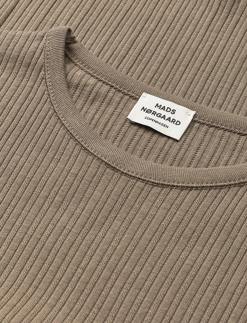Mads Nørgaard - Pointella Trixy Tee - t-shirts - walnut - 1