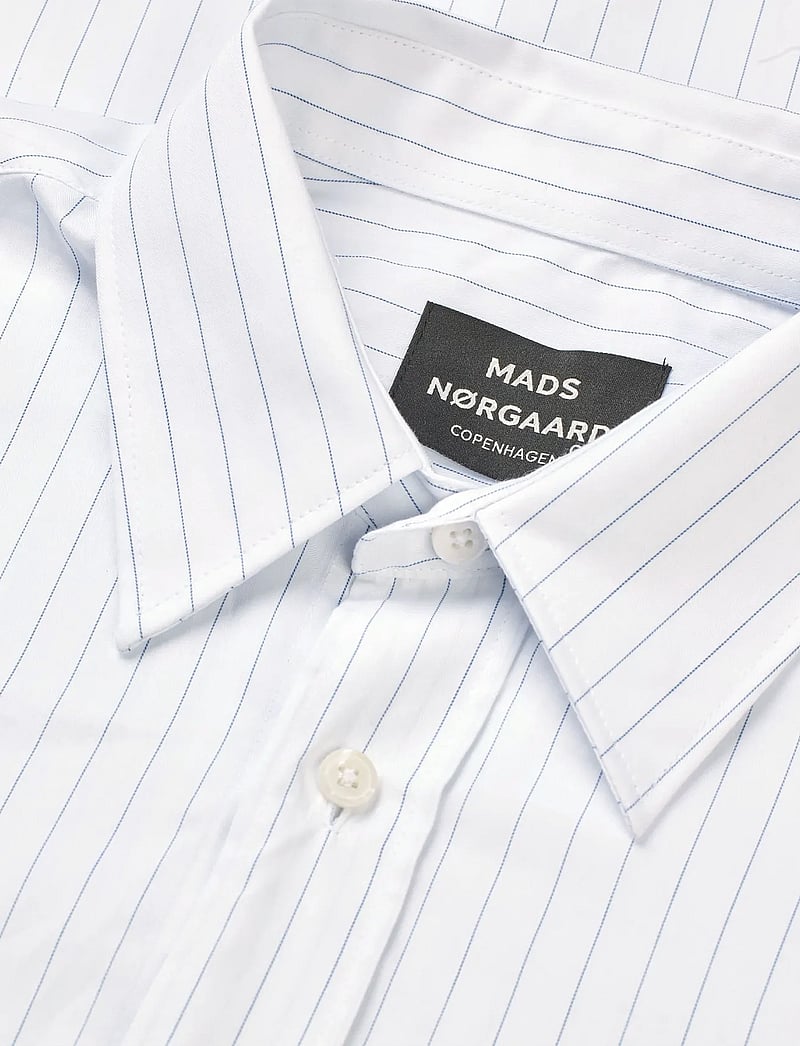 Mads Nørgaard - Cotton Soft Marcel Shirt - strīpaini krekli - white/bright cobalt stripe - 1