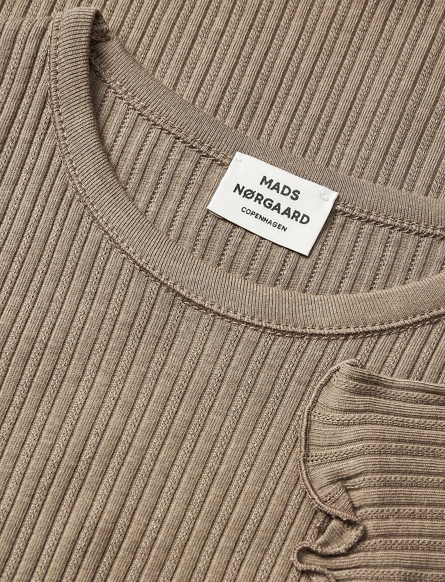 Mads Nørgaard - Pointella Trixina Tee - kortærmede t-shirts - walnut - 2