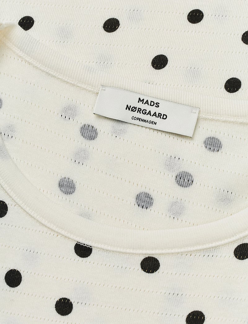 Mads Nørgaard - Pointella Trixy Tee AOP - t-shirts - dot aop vanilla ice - 3