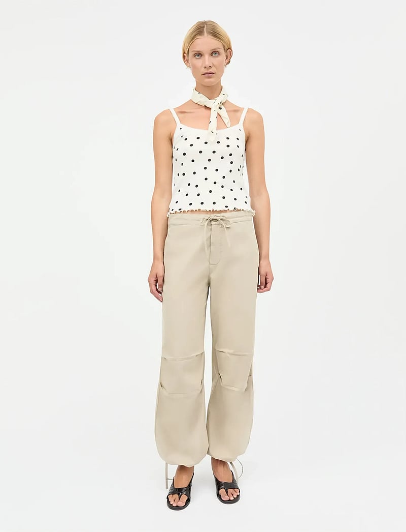 Mads Nørgaard - Pointella Trilla Top AOP - tanktops - dot aop vanilla ice - 0