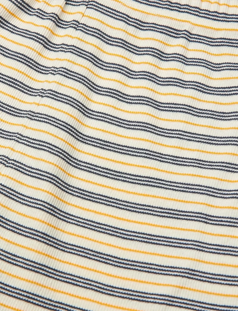 Mads Nørgaard - 2x2 Cotton Stripe Prixa - casual shorts - vanilla ice/sky captain/zinnia - 2