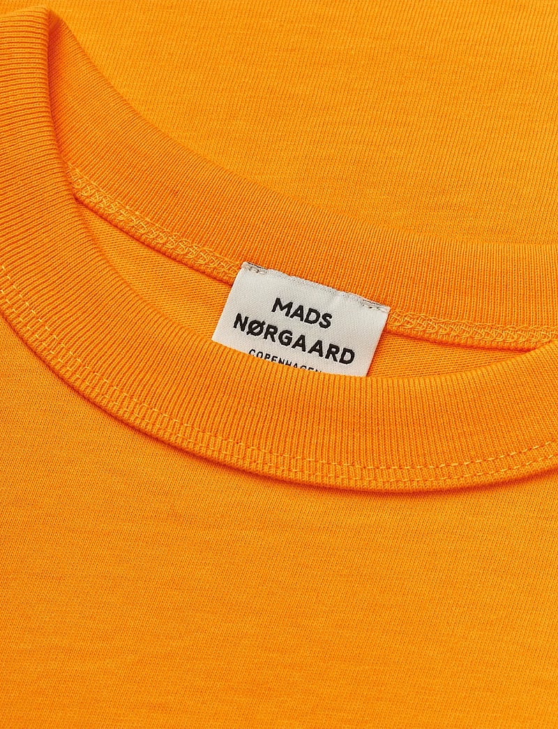 Mads Nørgaard - Cotton Jersey Theo Tee - kortærmede t-shirts - zinnia - 2