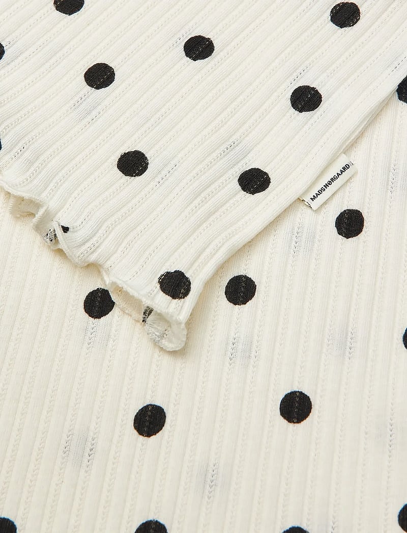 Mads Nørgaard - Pointella Trixina Tee AOP - kortærmede t-shirts - dot aop vanilla ice - 2