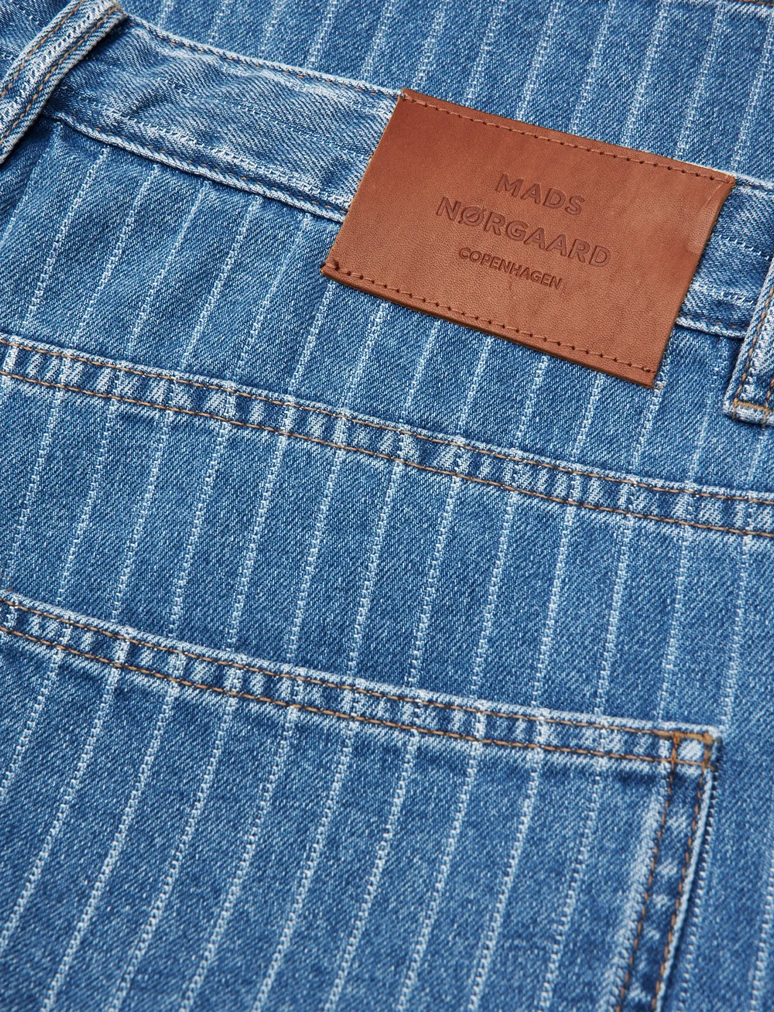 Mads Nørgaard - Striped Denim Hannes Shorts - jorts - light blue wash - 3