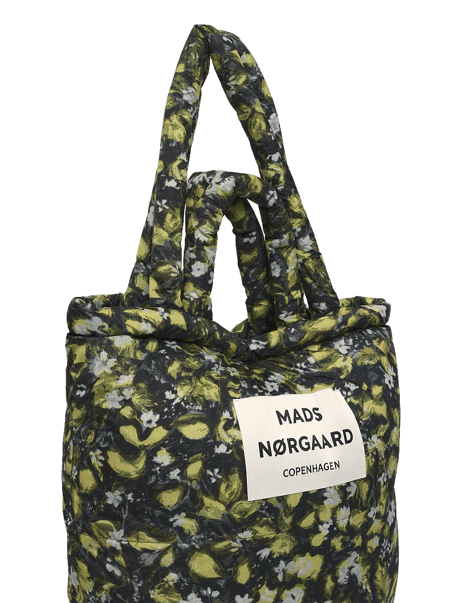 Mads Nørgaard - Light Ripstop Pillow AOP Bag - tote bags - flora aop - 3