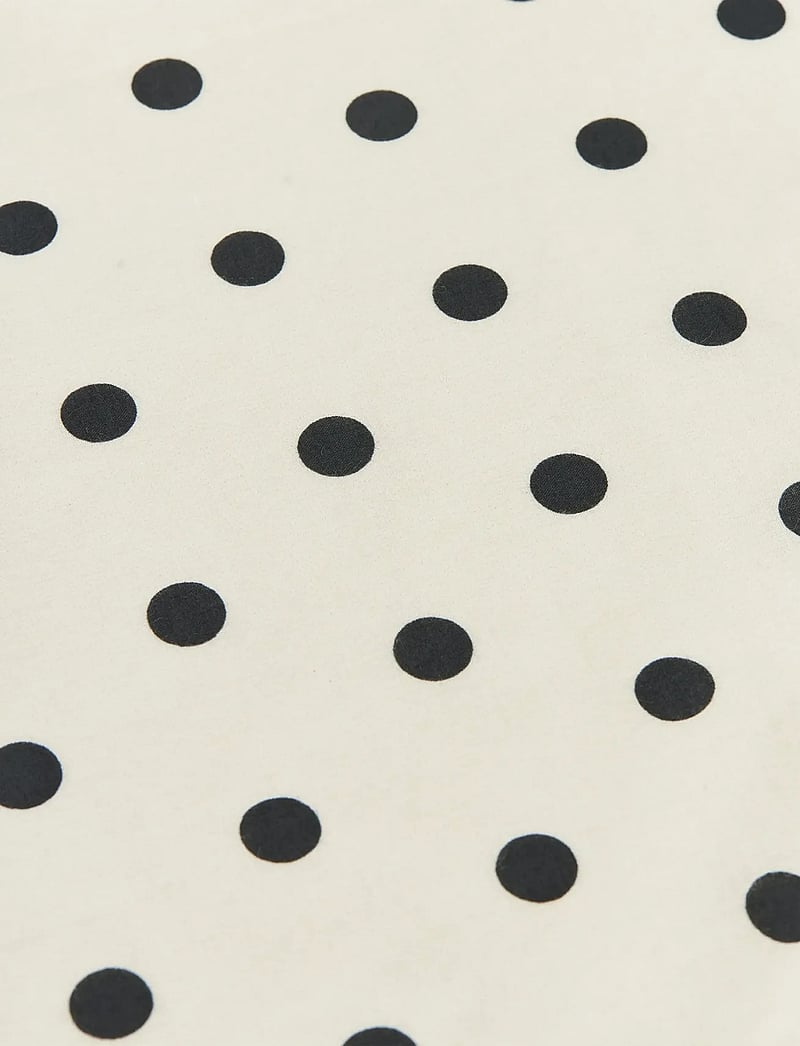Mads Nørgaard - Soft Cotton Big Dot Scarf - sjalar - dot aop/black - 2