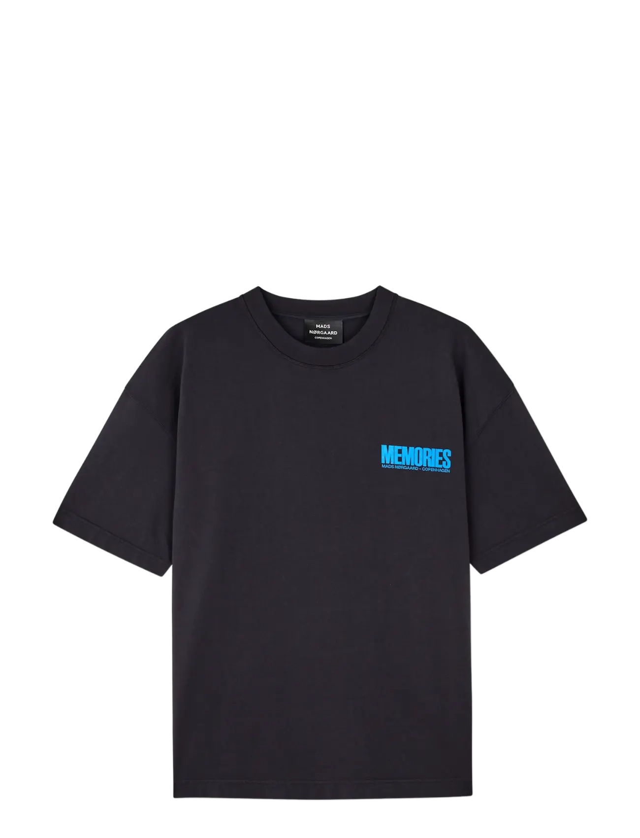 Mads Nørgaard - Open-End Dye Big Flower Tee - kurzärmelige t-shirts - black - 1