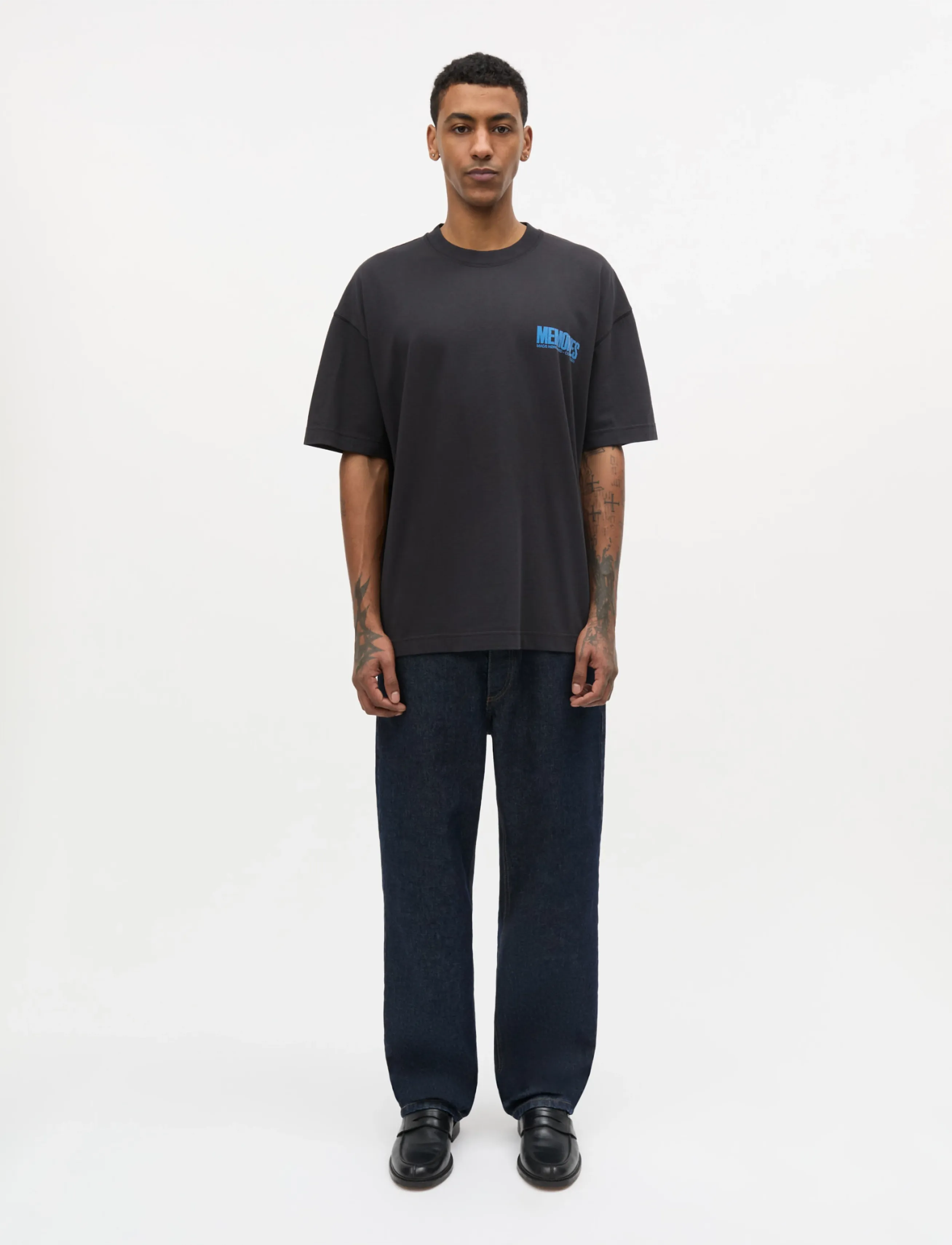 Mads Nørgaard Open-End Dye Big Flower Tee, L, Black, T-Shirts > Kortærmede, Herre