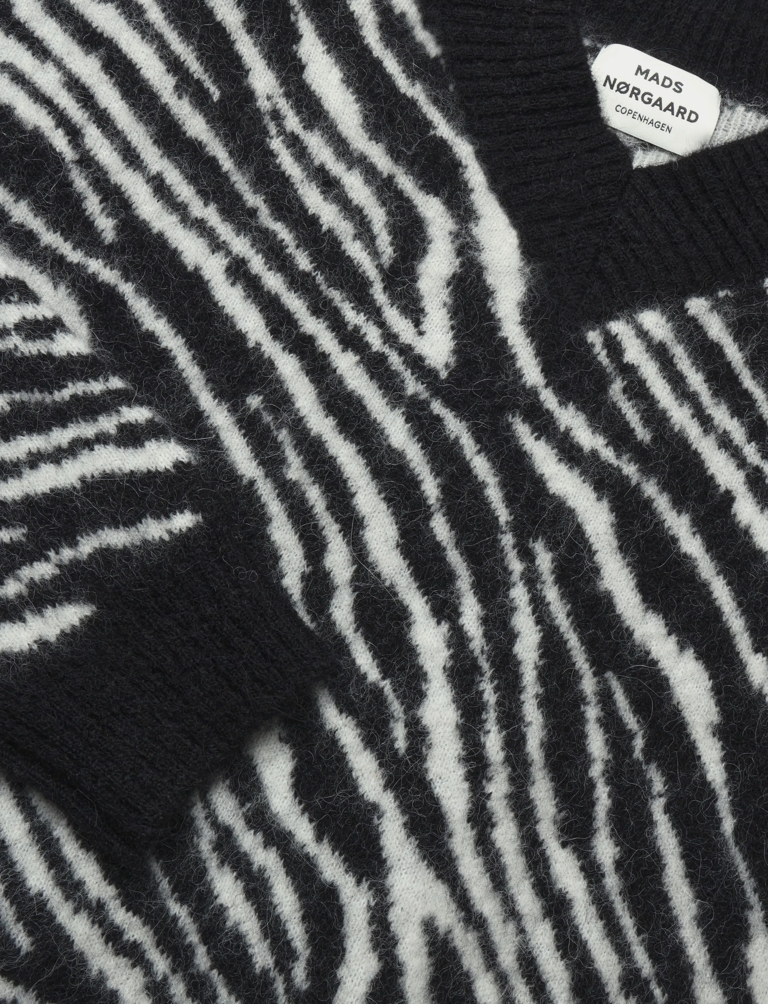 Mads Nørgaard - Alpaca Wool Esther Zebra Knit - stickade tröjor - zebra - 2