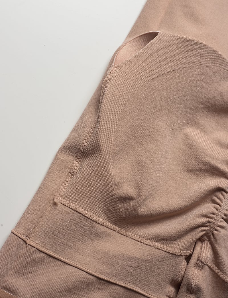 Magic Bodyfashion - Booty Booster High Short - corrigerende onderstukken - cappuccino - 3