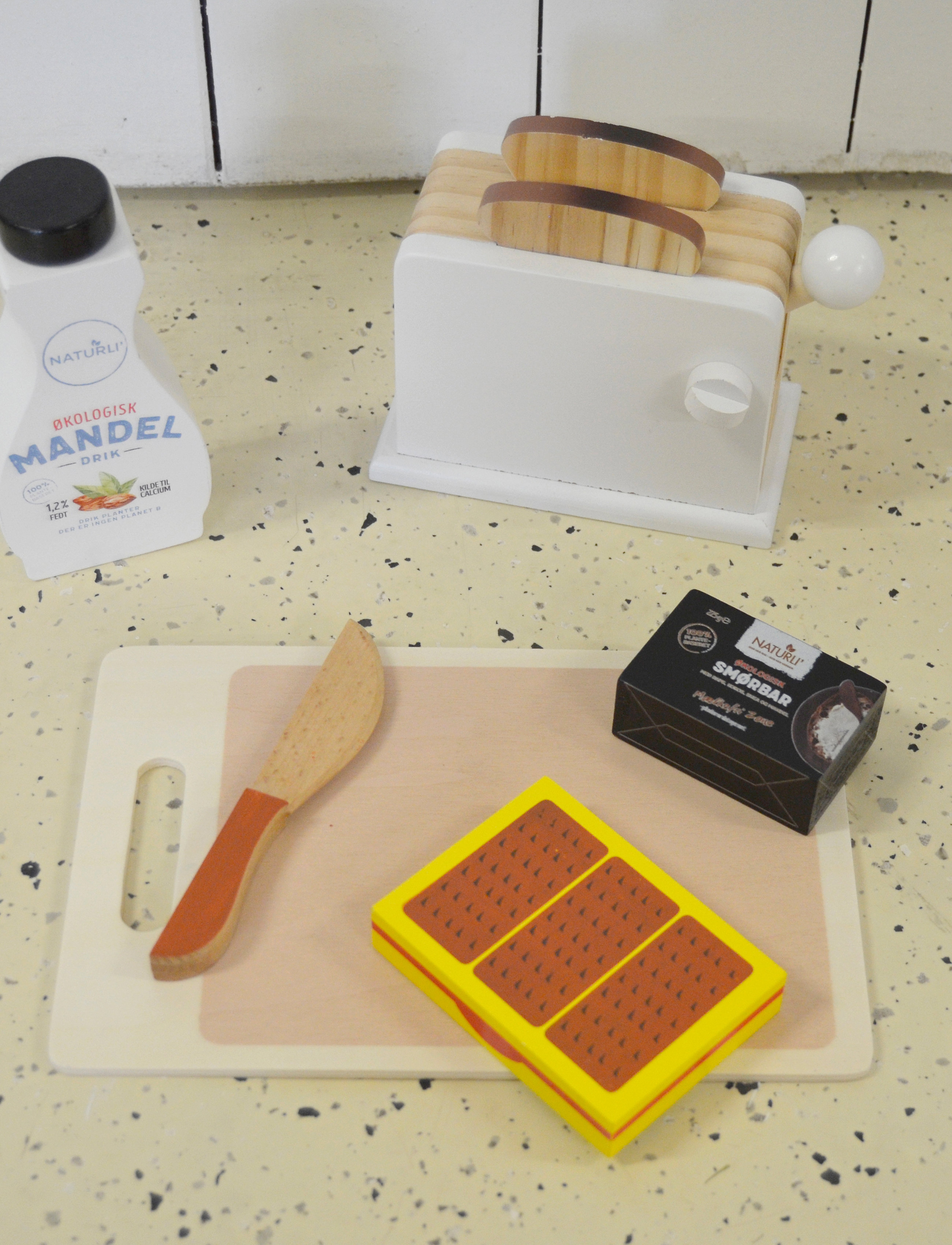 Magni Toys Toaster, White, Børn, Toy Kitchen Tilbehør, Hvid, Str: 11.5X13X7CM