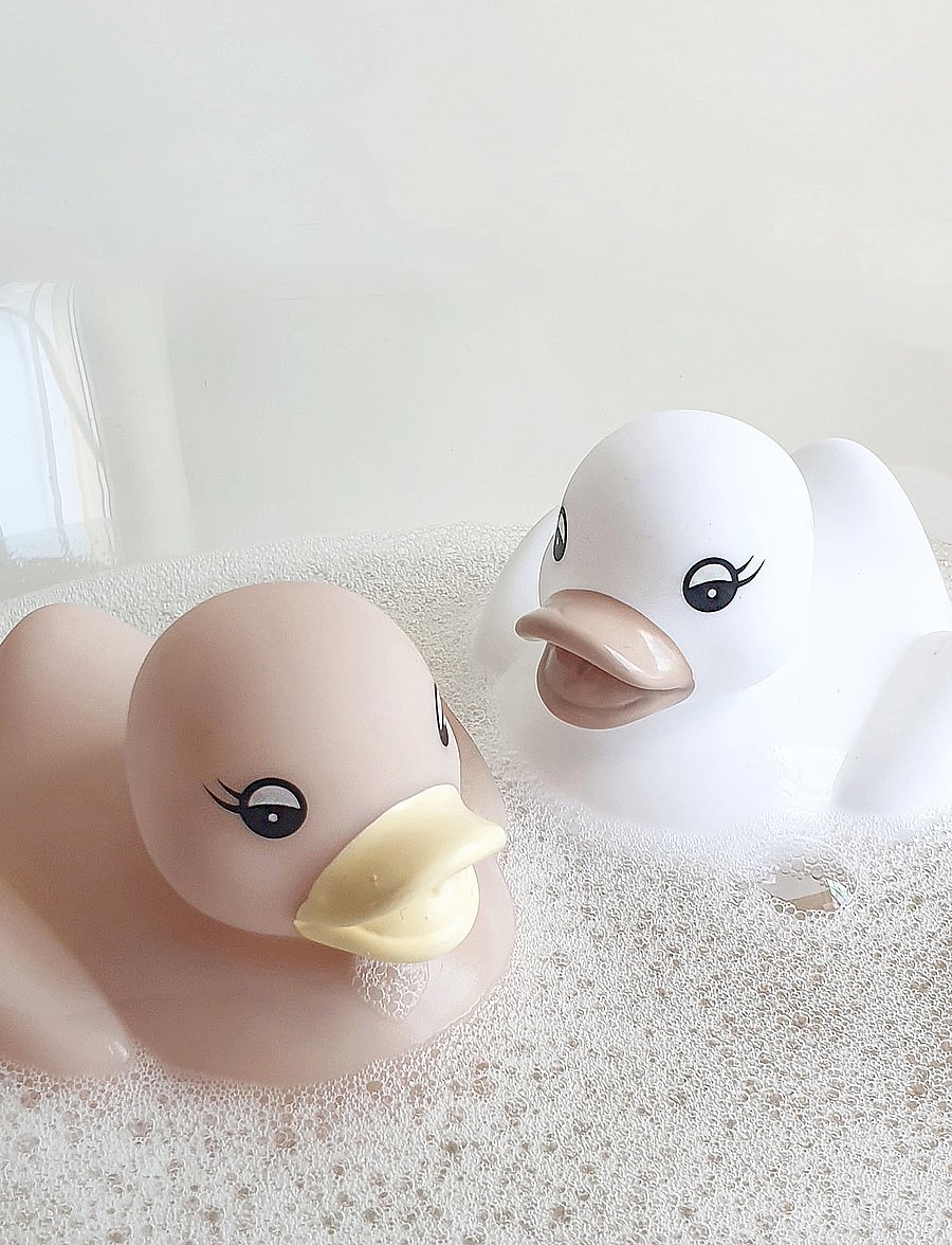 Magni Toys - Bath time ducks, set of 4 in box - kylpyyn - multi coloured - 0