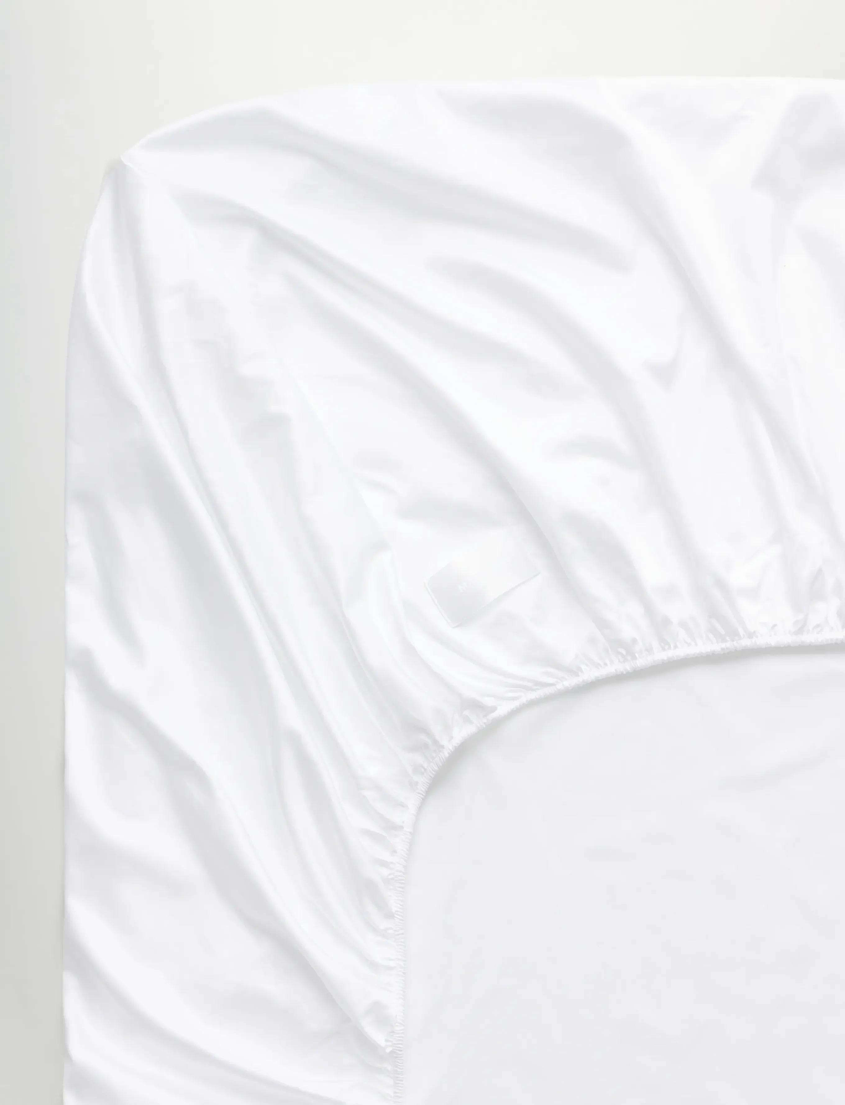 MAGNIBERG - Mother Fitted sheet Sateen - fitted bed sheets - white - 1