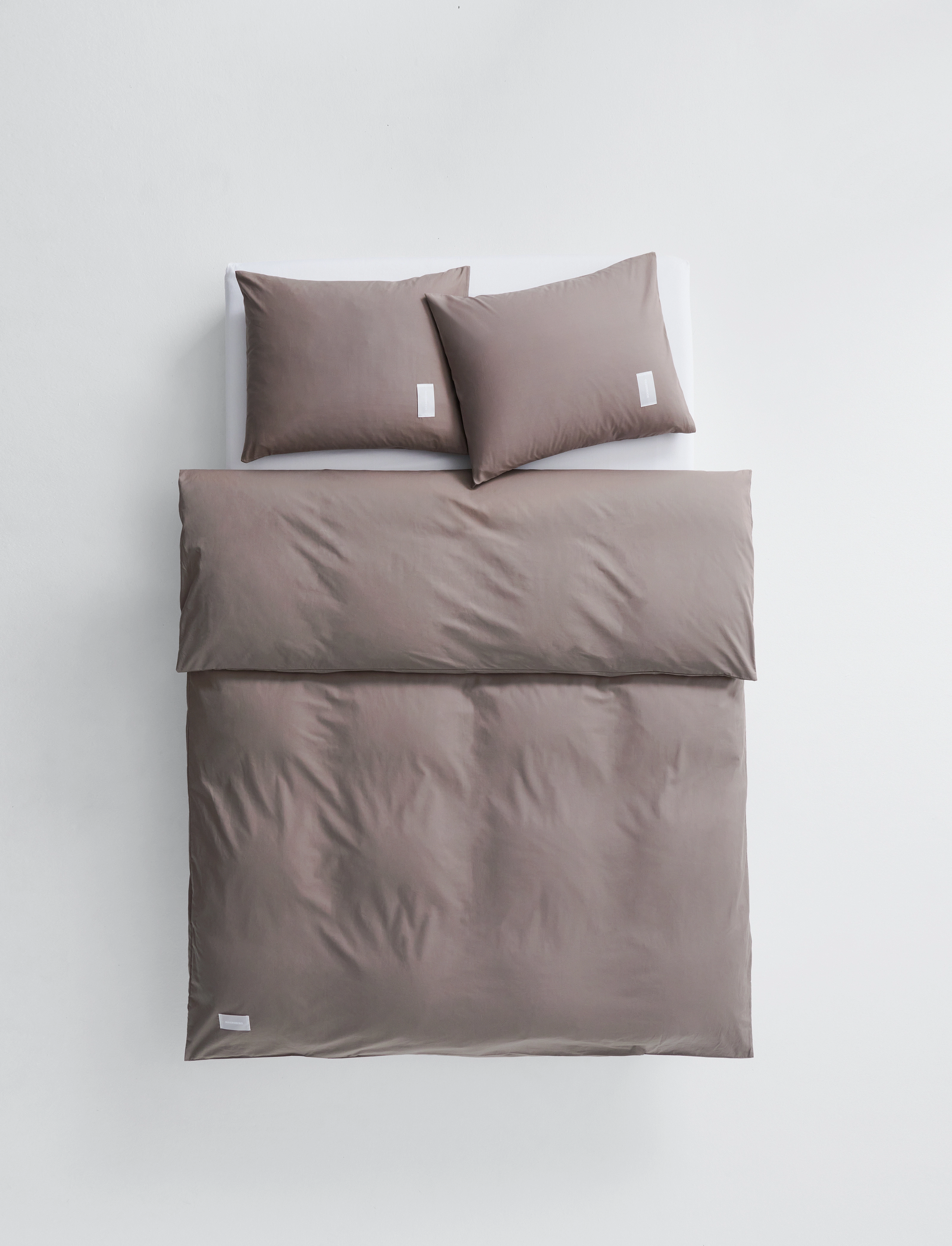 MAGNIBERG Pure Poplin Pillow Case, 60X63 cm, Brown, Sengetekstiler > Pudebetræk, Unisex