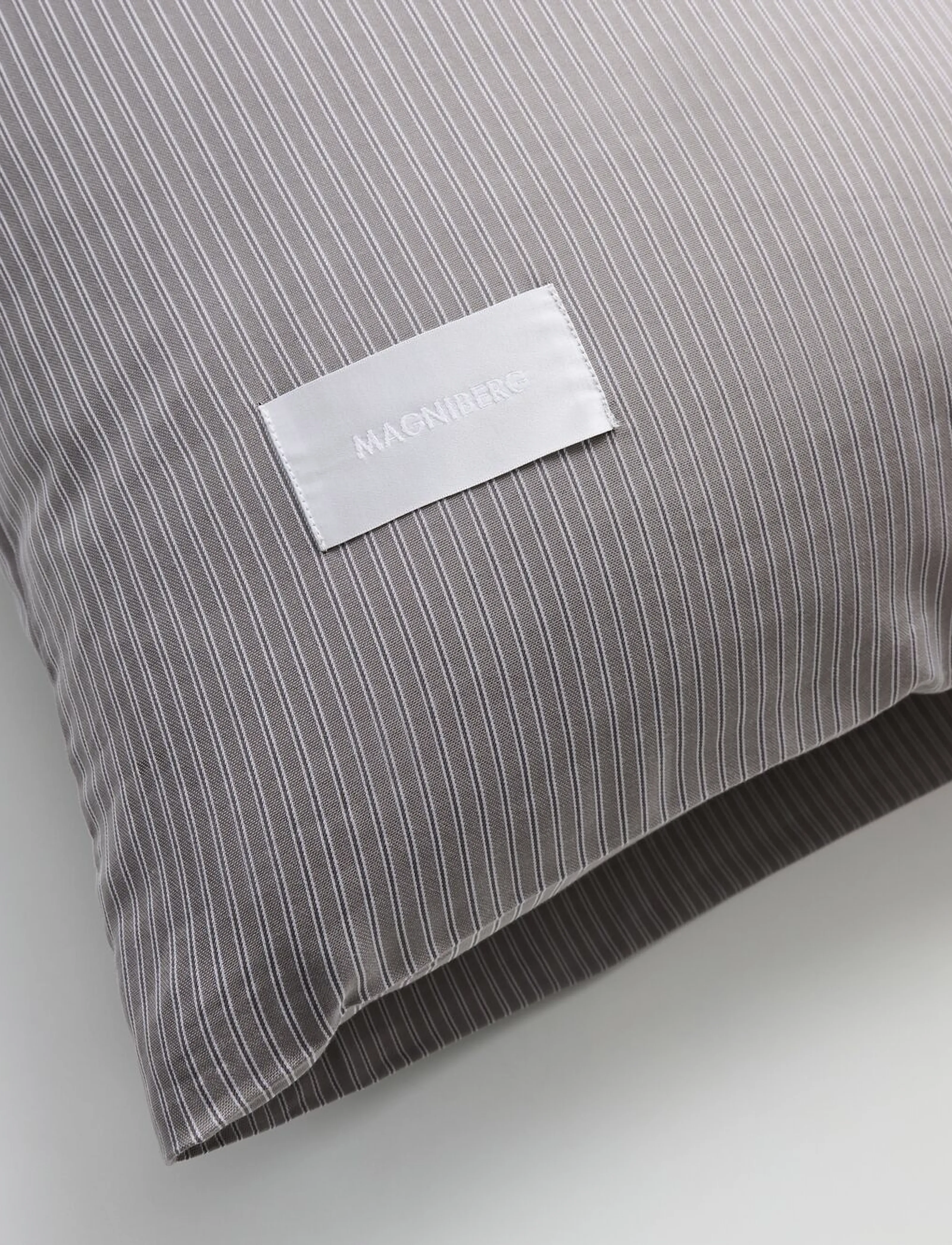 MAGNIBERG - Wall Street Oxford pillow case - kopfkissenbezüge - stripe dark grey - 2