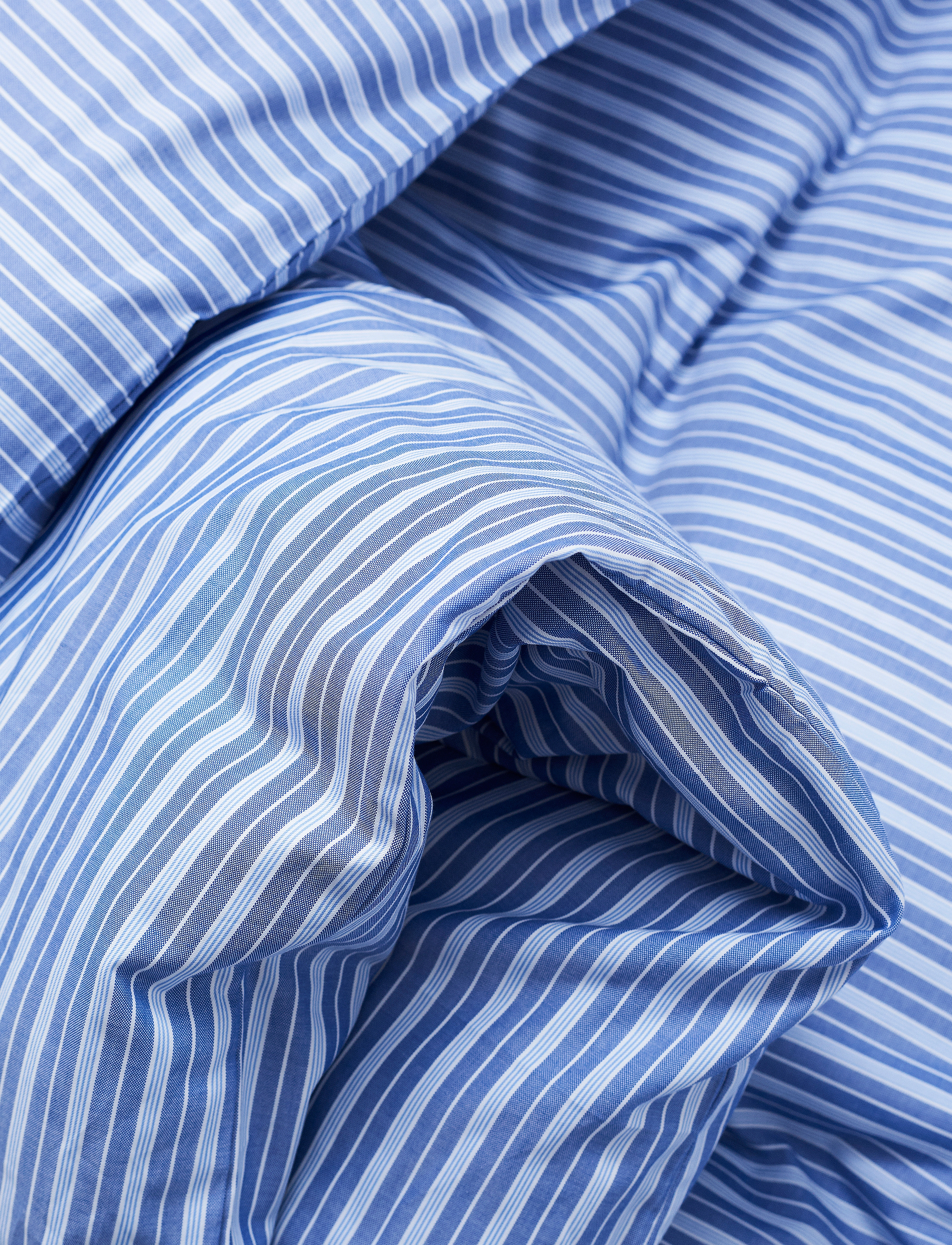 MAGNIBERG - Wall Street Duvet cover - dynetrekk - striped medium blue - 2