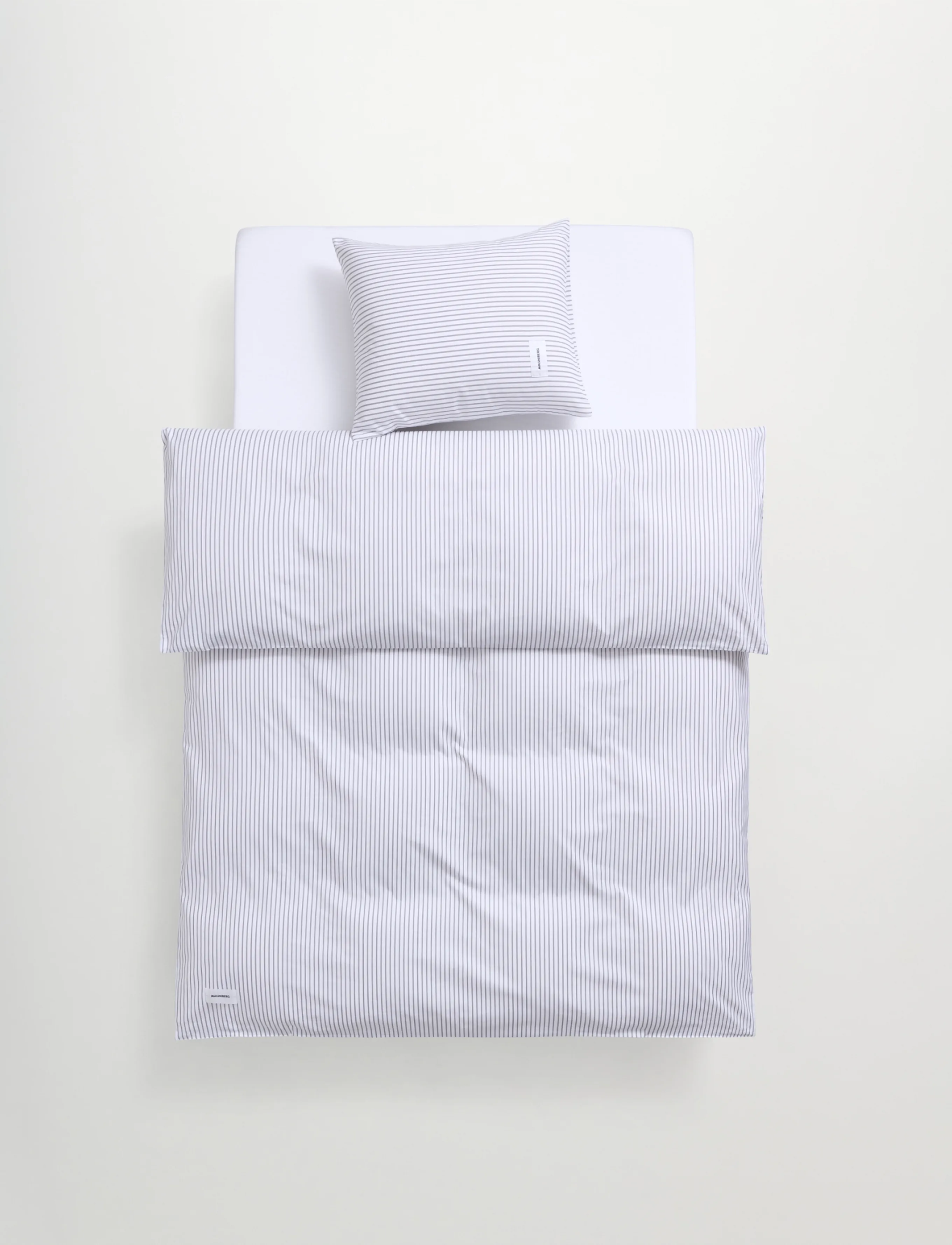 MAGNIBERG Wall Street Oxford Duvet Cover, 150X210, Bedtextiles, Grau - Covers, Homeware