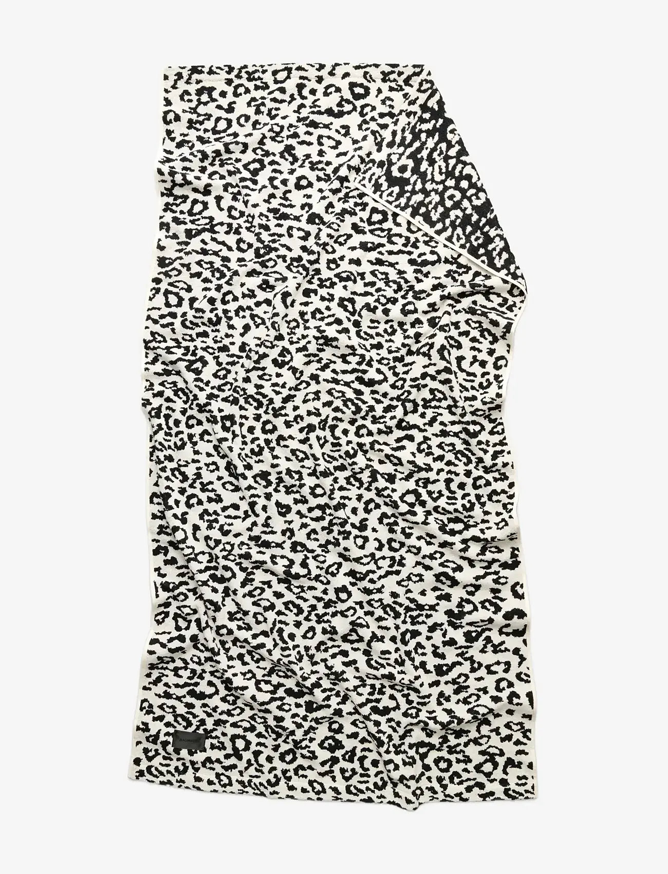 MAGNIBERG - Wild bath sheet - badehåndklæder - coconut white leopard - 0