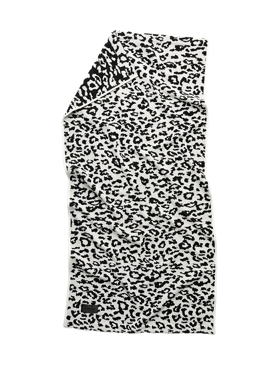 MAGNIBERG - Wild bath towel - saunalinad - coconut white leopard - 0