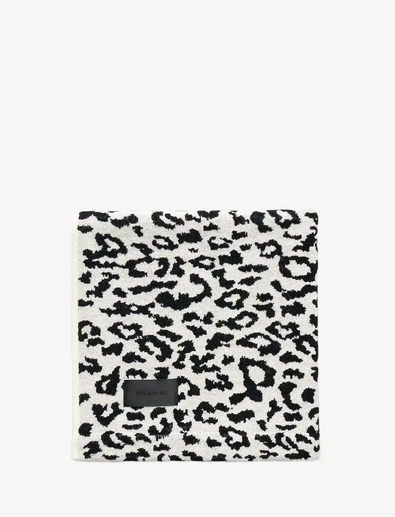 MAGNIBERG - Wild bath towel - badetücher - coconut white leopard - 2