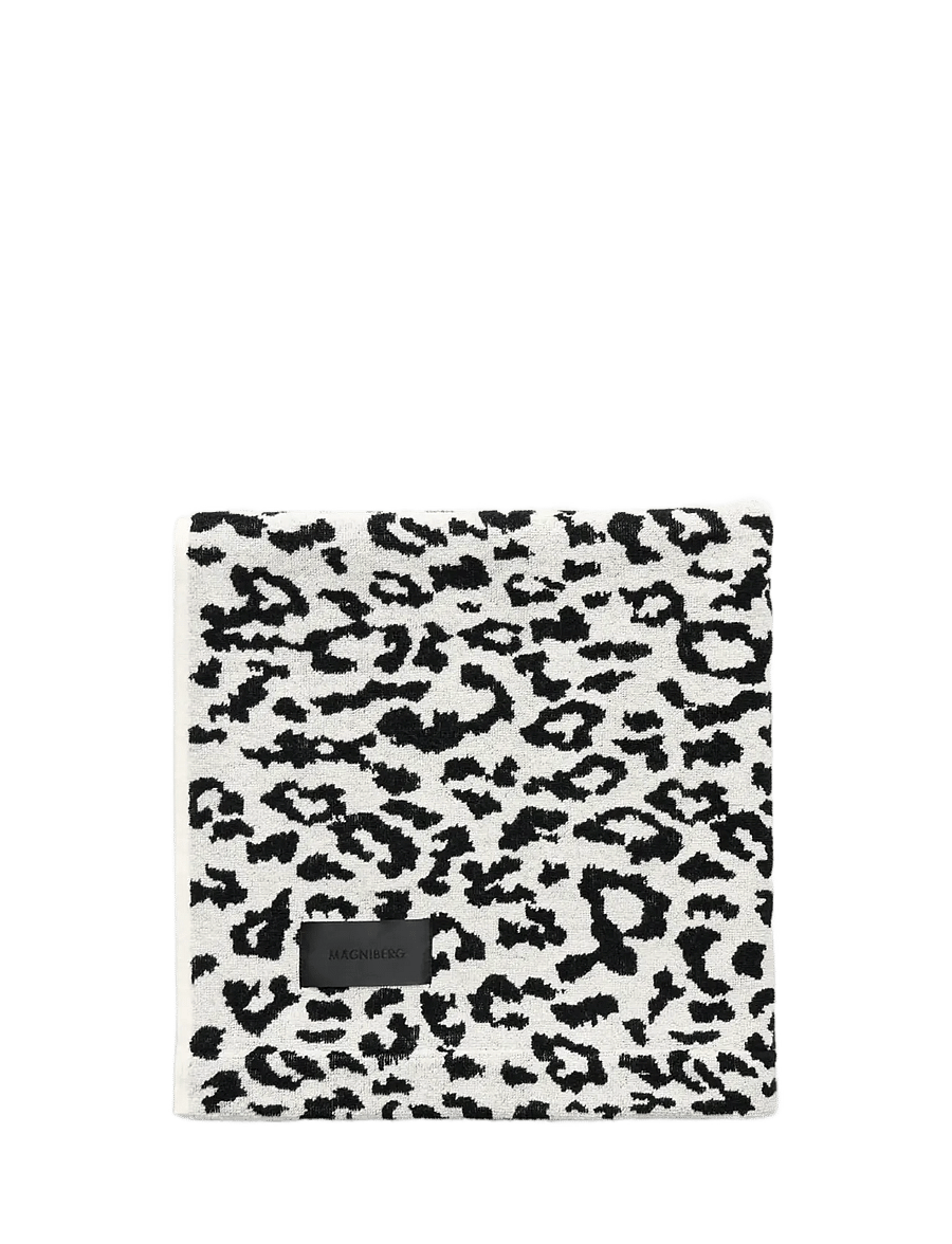 MAGNIBERG - Wild bath towel - saunalinad - coconut white leopard - 2