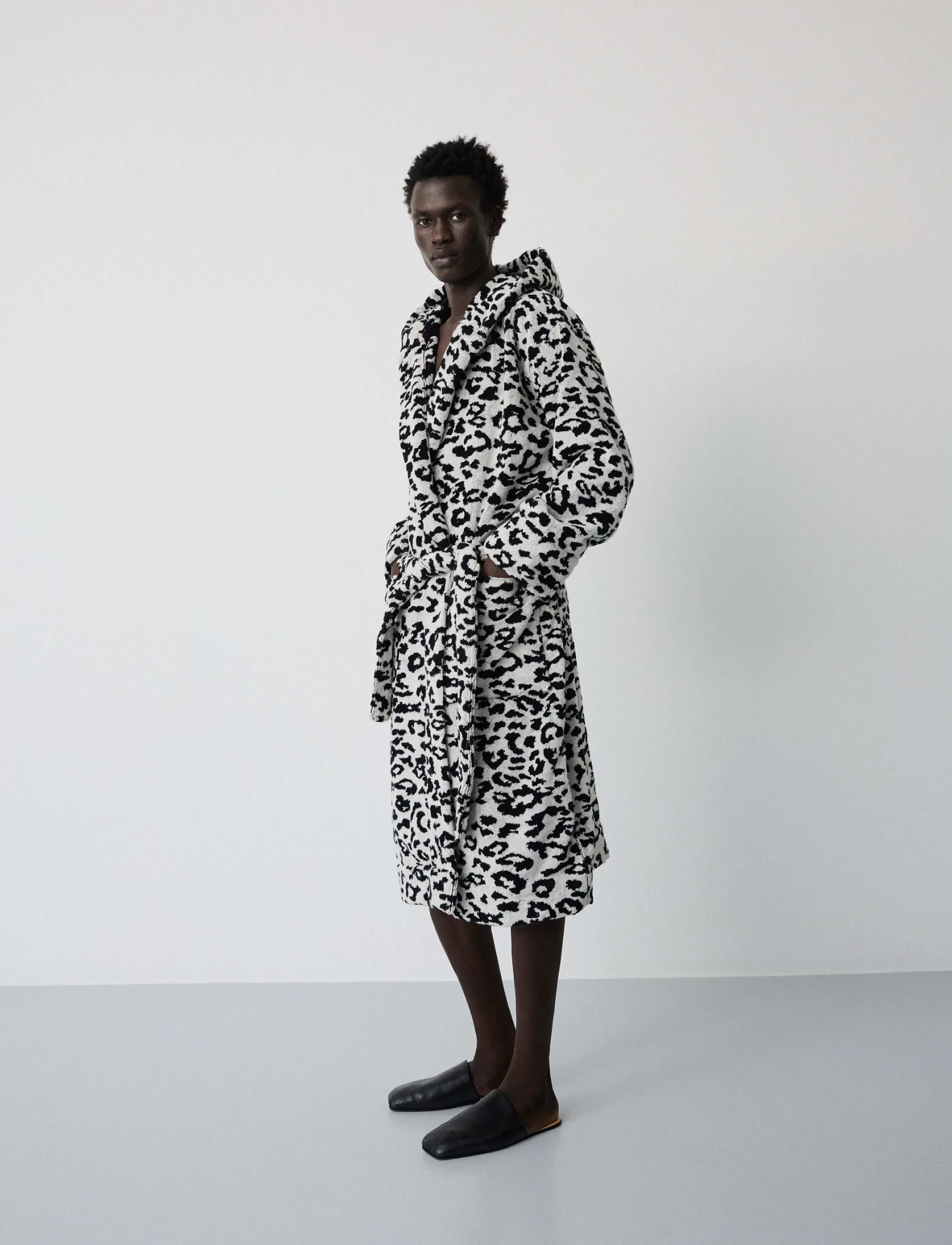 MAGNIBERG - Wild bathrobe - vardagsstil - coconut white leopard - 4