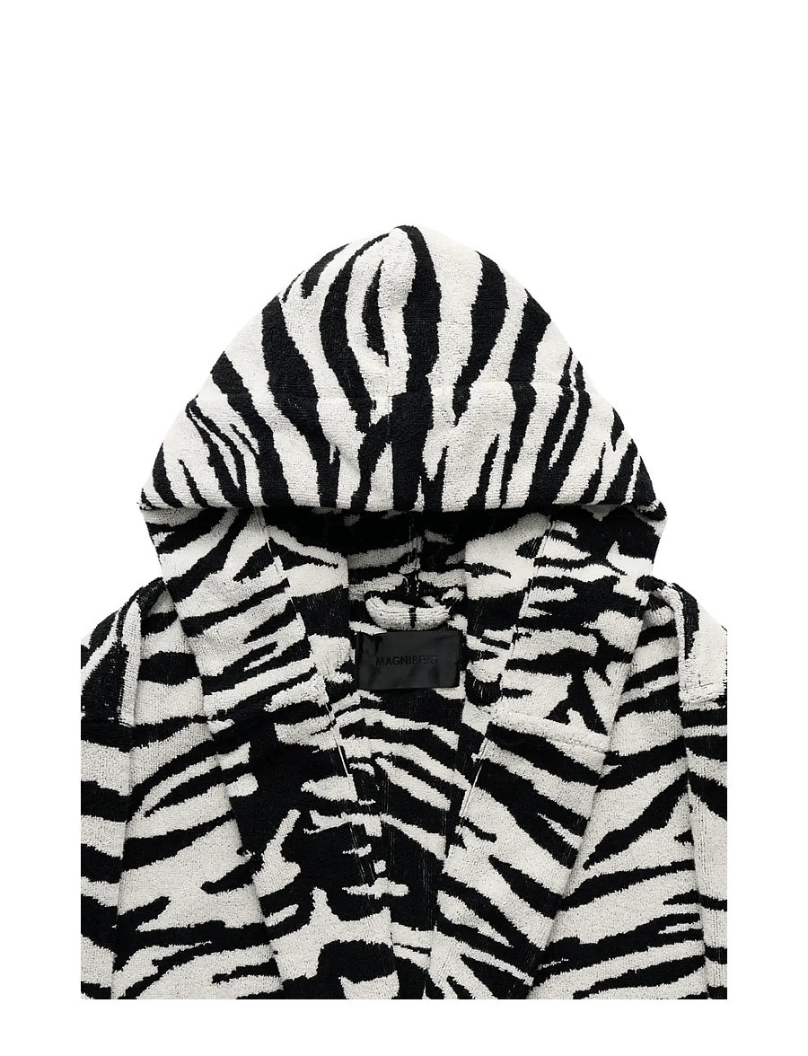 MAGNIBERG - Wild bathrobe - alltags-style - coconut white tiger - 2