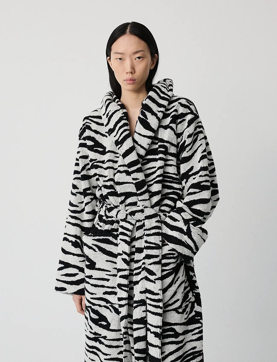 MAGNIBERG - Wild bathrobe - everyday style - white leopard - 0