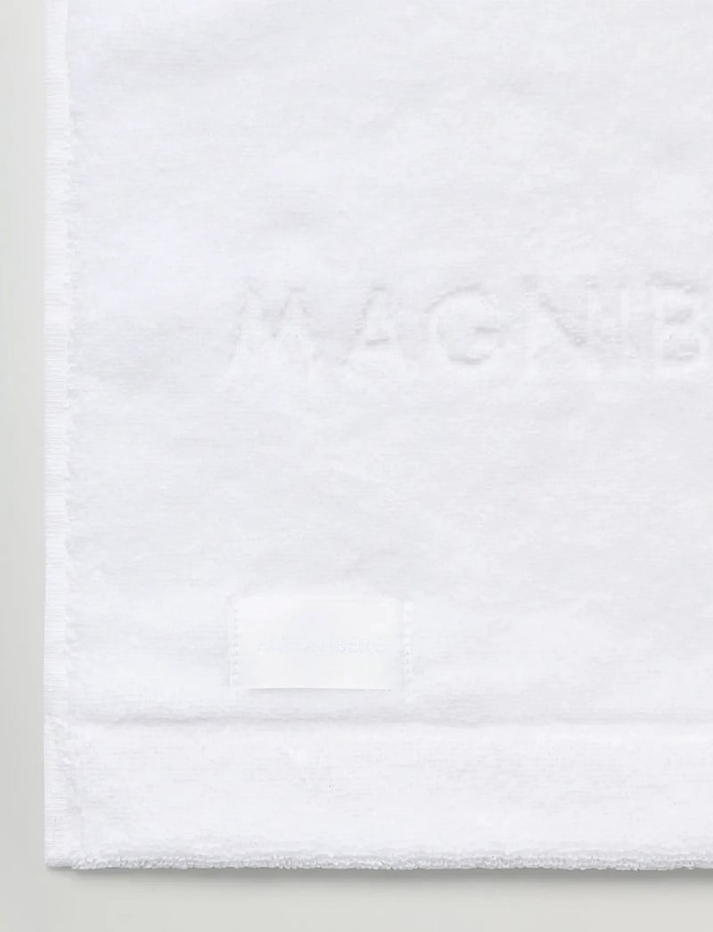 MAGNIBERG - Gelato bath sheet - badetücher - frozen white - 3