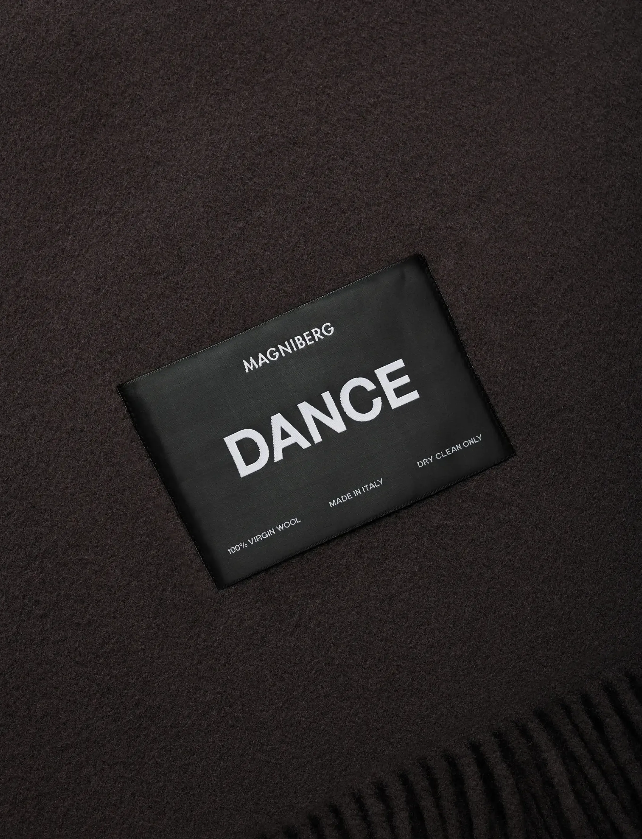 MAGNIBERG - Bold Blanket - pleedid - dark chocolate - 4