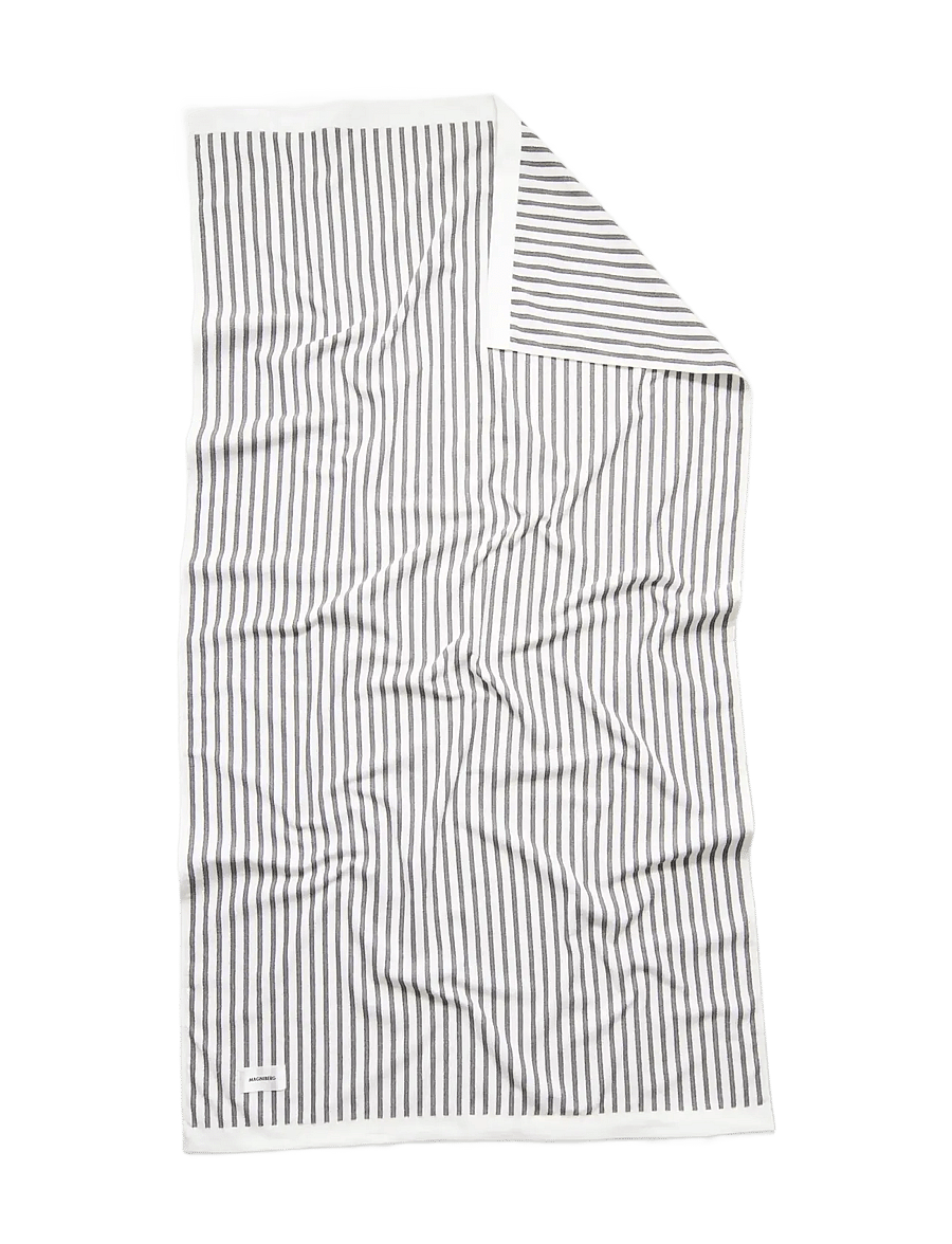 MAGNIBERG - Wall Street bath sheet - baðhandklæði - stripe grey - 1