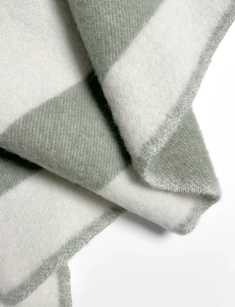 Maison Deux - Rough Stripe Blanket - pleedid - agave - 3