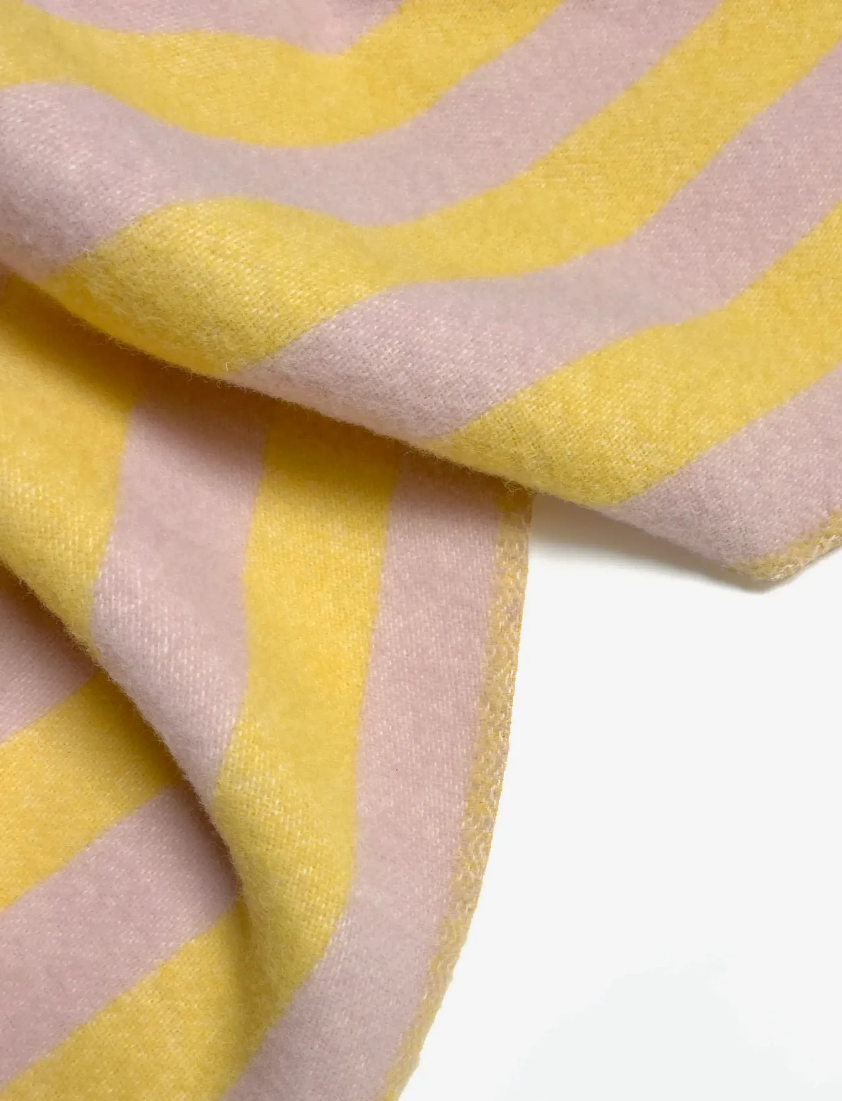 Maison Deux - Candy Wrap Blanket - decken - pink/yellow - 3