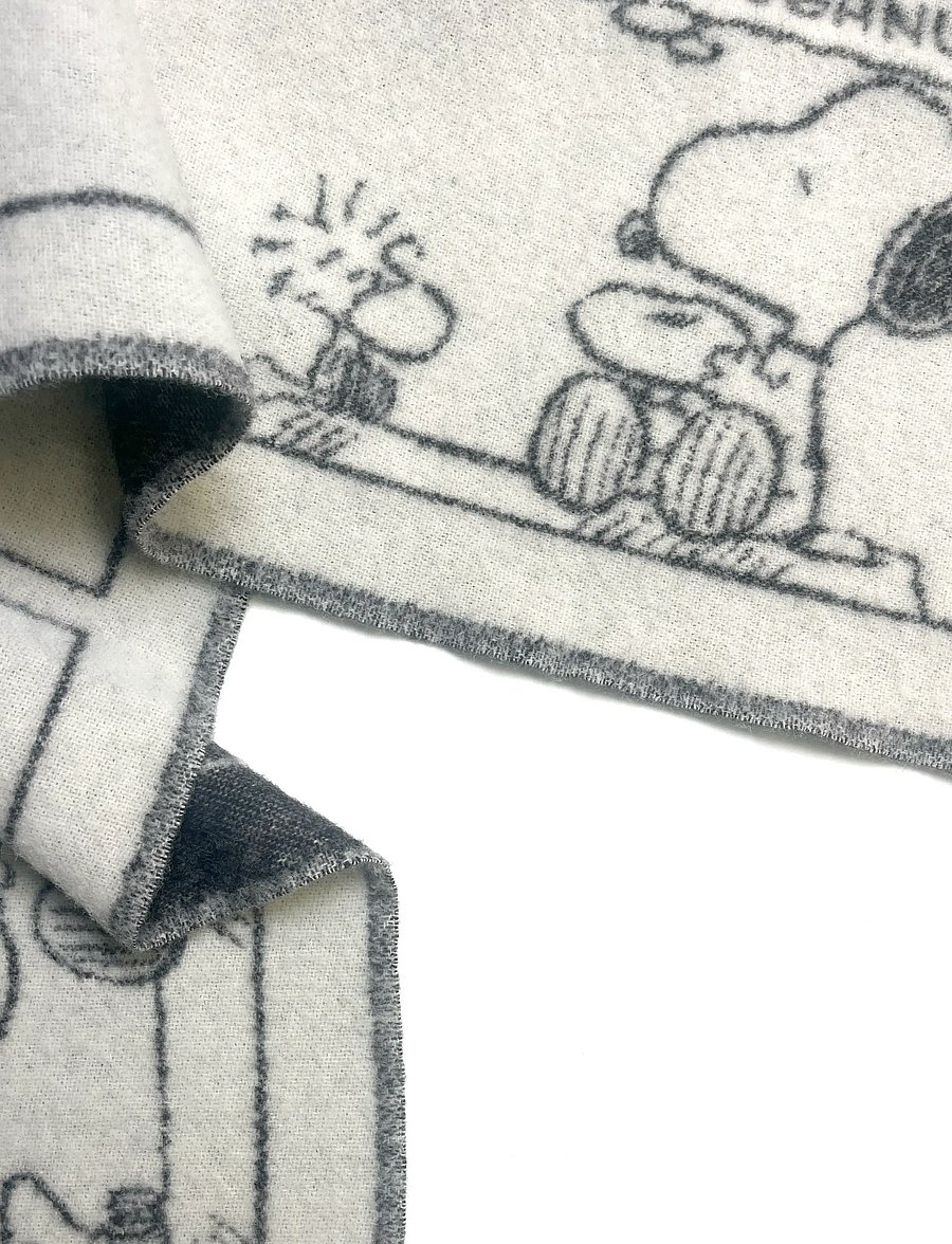 Maison Deux - Peanuts Blanket Doughnut - Black - black/white - 2