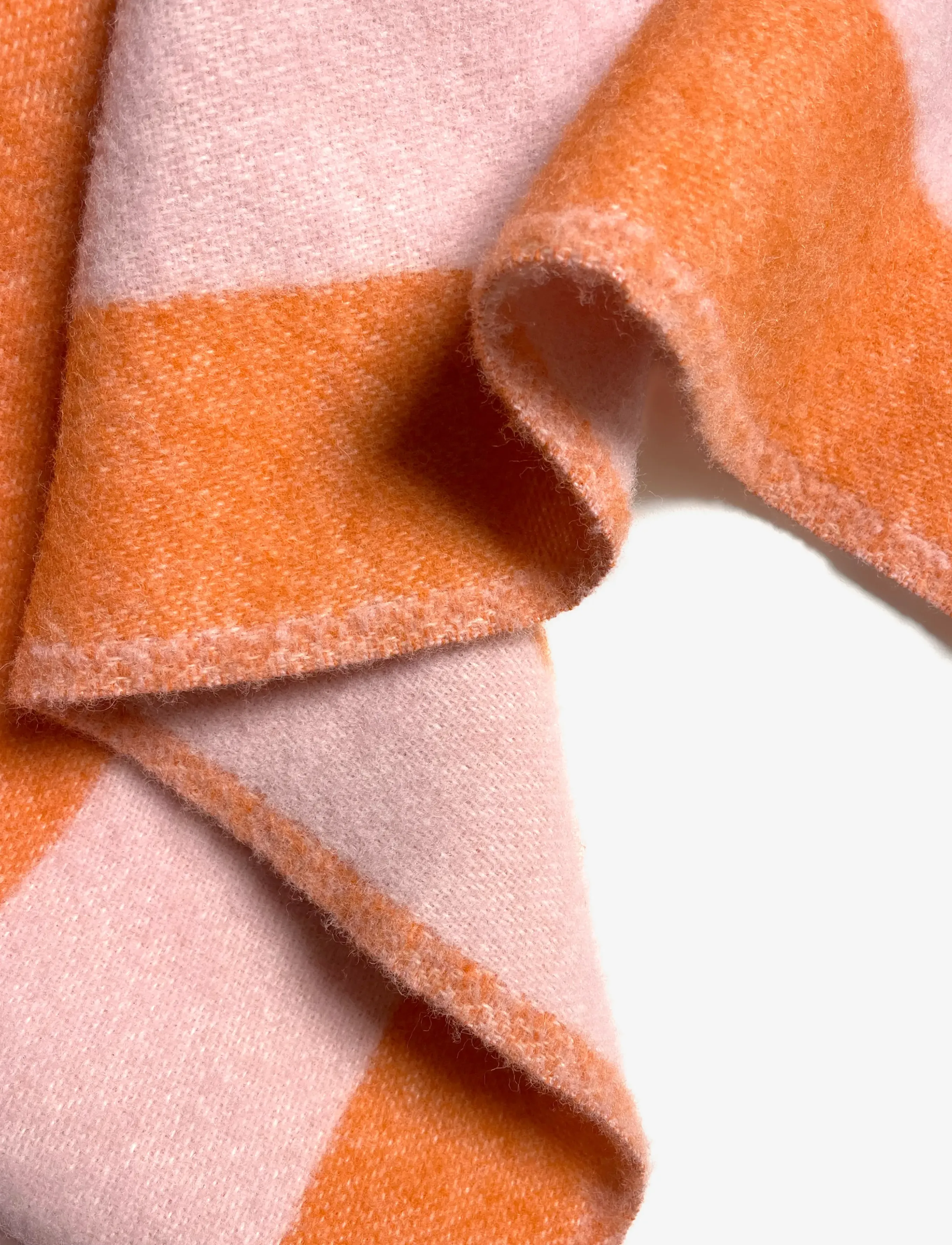 Maison Deux - Rough Stripe Blanket - decken - pink orange - 2