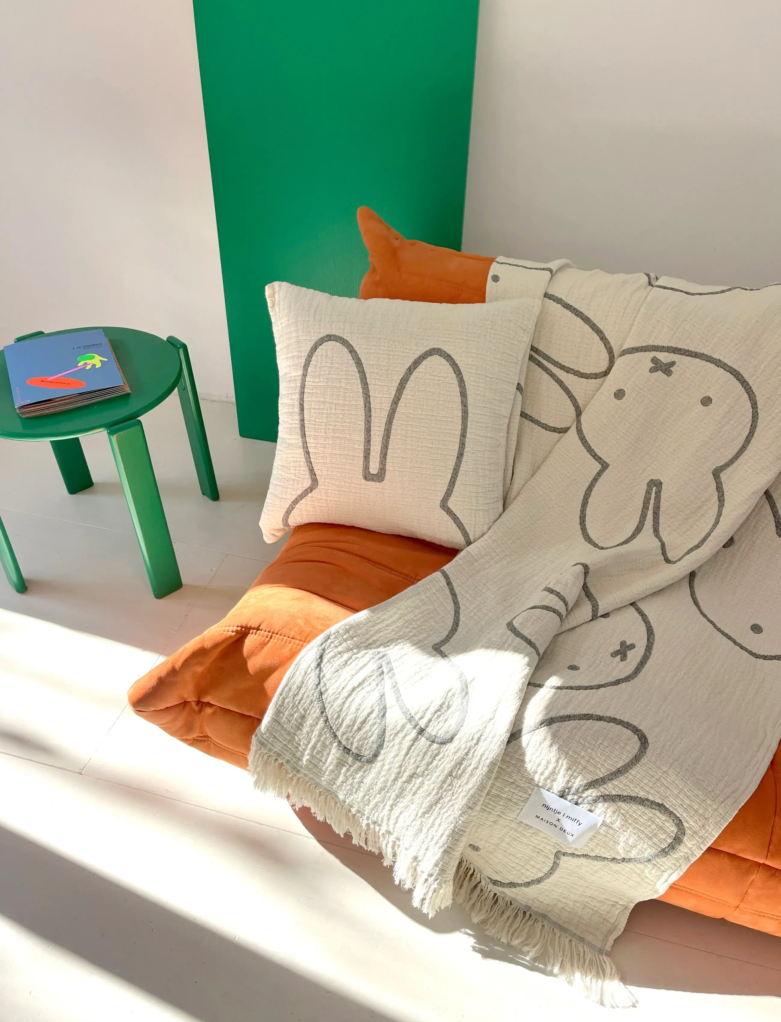 Maison Deux - Miffy Cushion - Black - ilupadjad - black/white - 2
