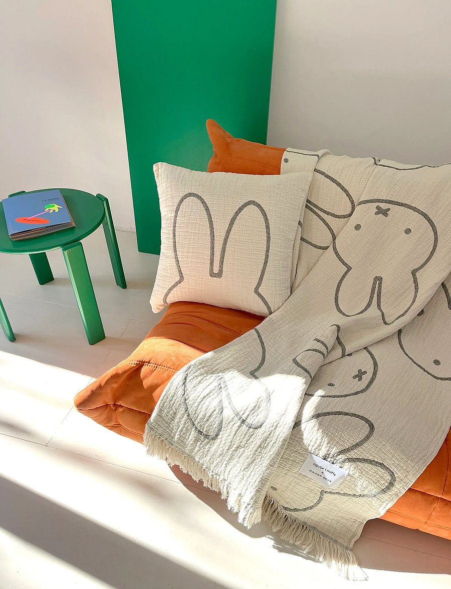 Maison Deux - Miffy Cushion - Black - dekorative kissen - black/white - 2