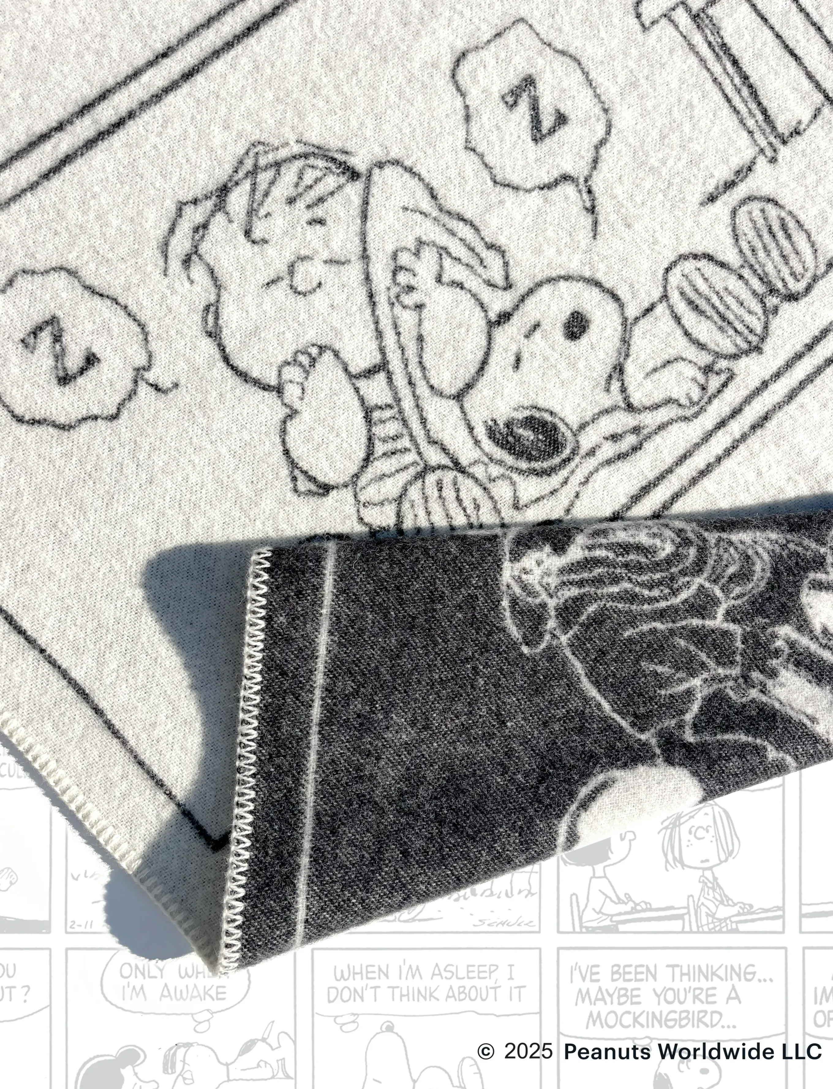 Maison Deux - Peanuts Blanket ZZZ - Stitched - black/white - 3