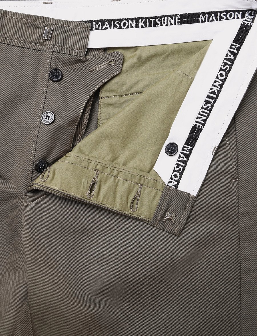 Maison Kitsune - TAILORED SHORTS - chinos shorts - khaki - 3