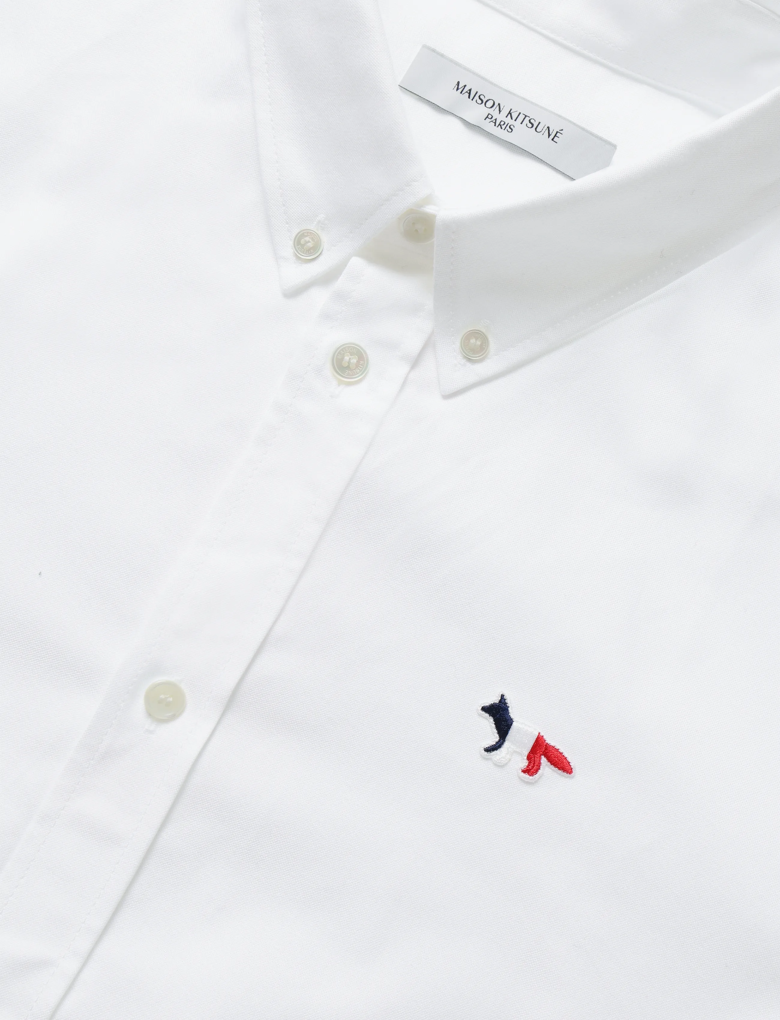 Maison Kitsune - TRICOLOR FOX PATCH CLASSIC SHIRT BD - white - 2