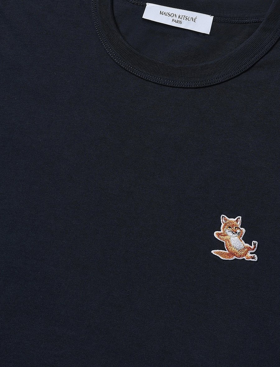 Maison Kitsune - CHILLAX FOX PATCH CLASSIC TEE-SHIRT - kortärmade t-shirts - navy - 5