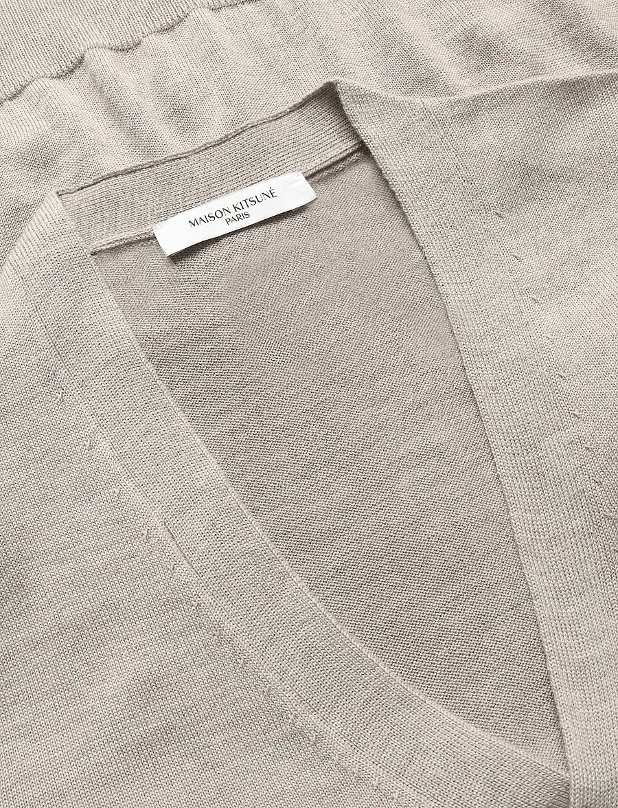 Maison Kitsune - FOX HEAD PATCH CLASSIC CARDIGAN - strickjacken - beige melange - 2