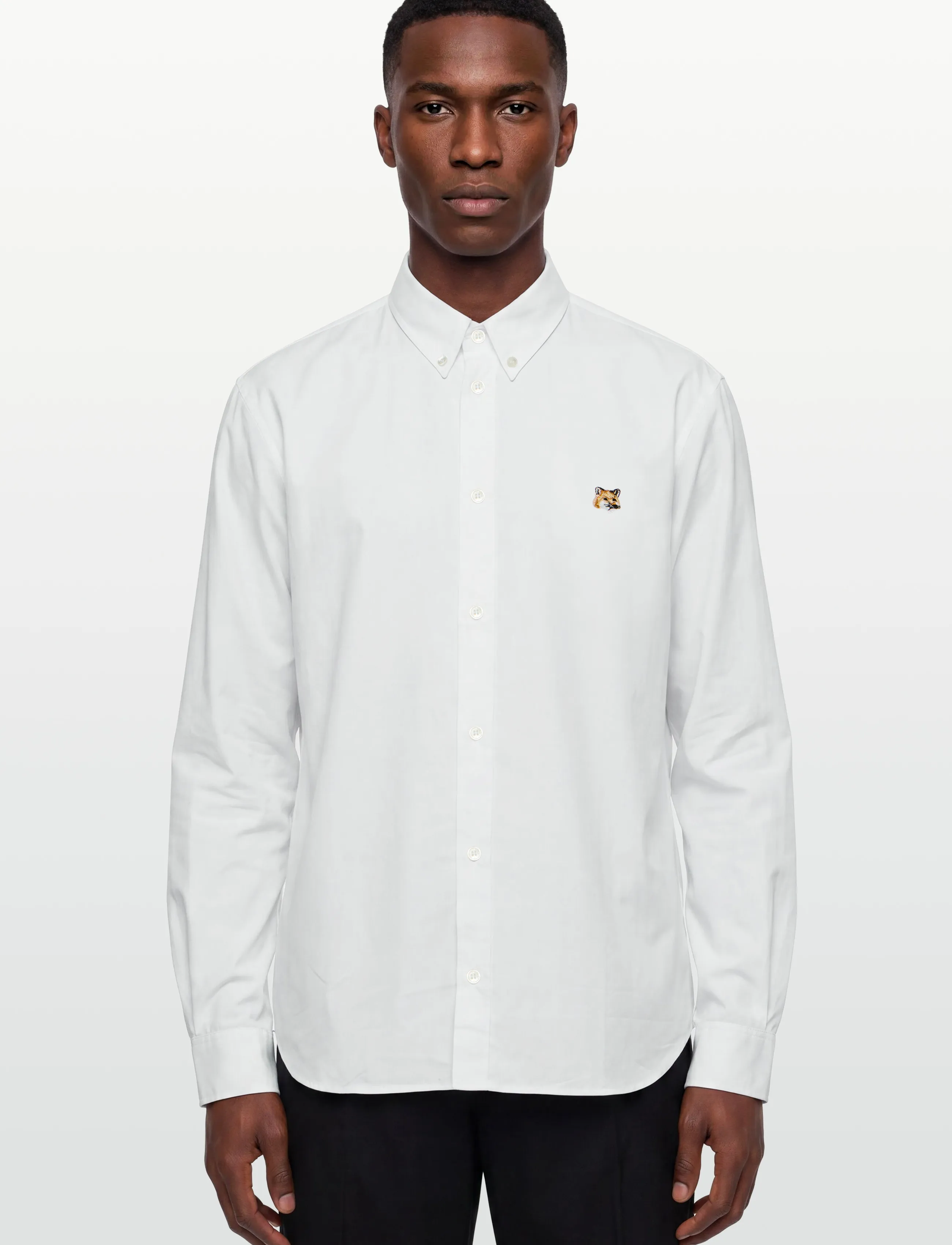 Maison Kitsune - FOX HEAD EMBROIDERY CLASSIC SHIRT - white - 3