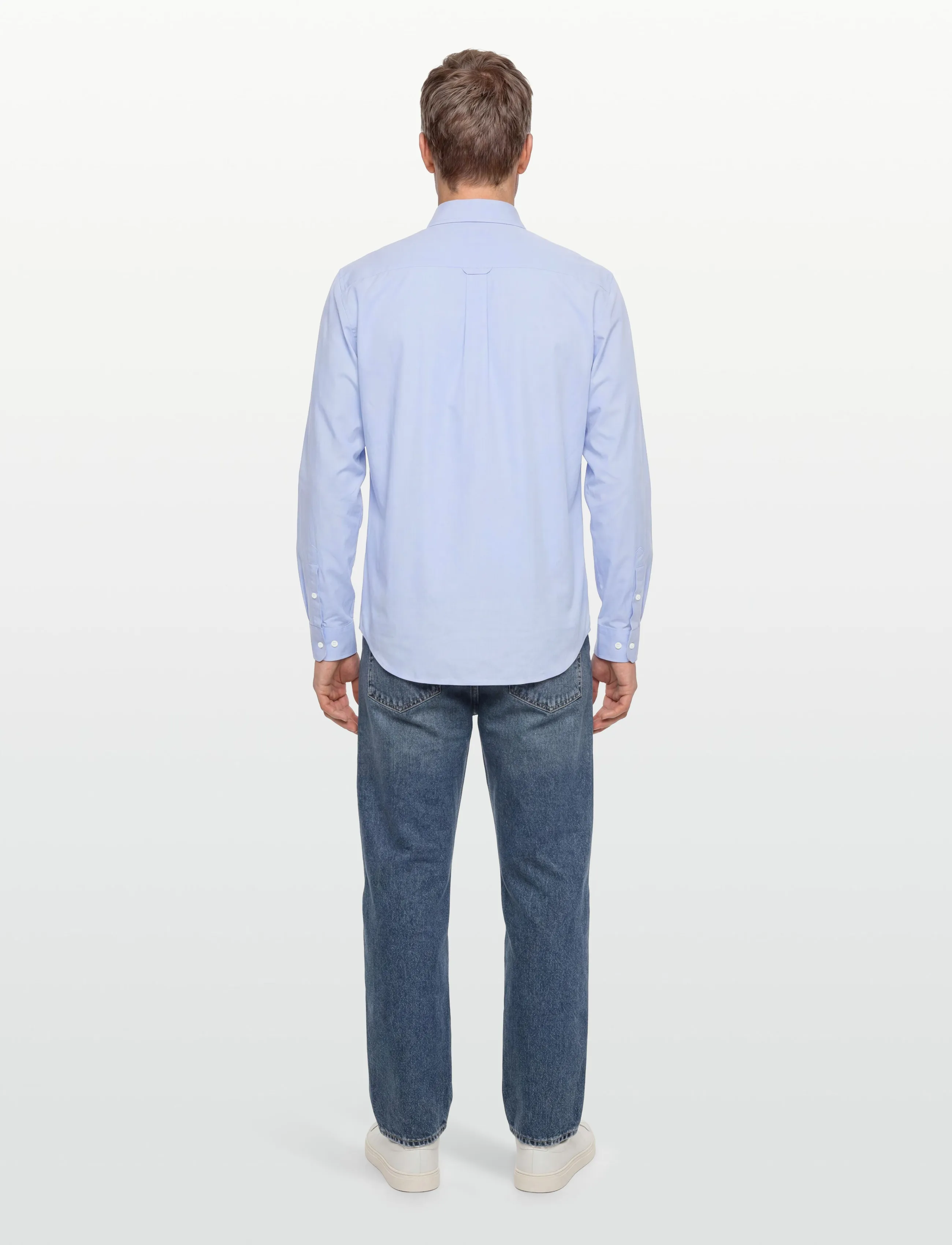 Maison Kitsune - FOX HEAD EMBROIDERY CLASSIC SHIRT - oxford-skjortor - light blue - 4