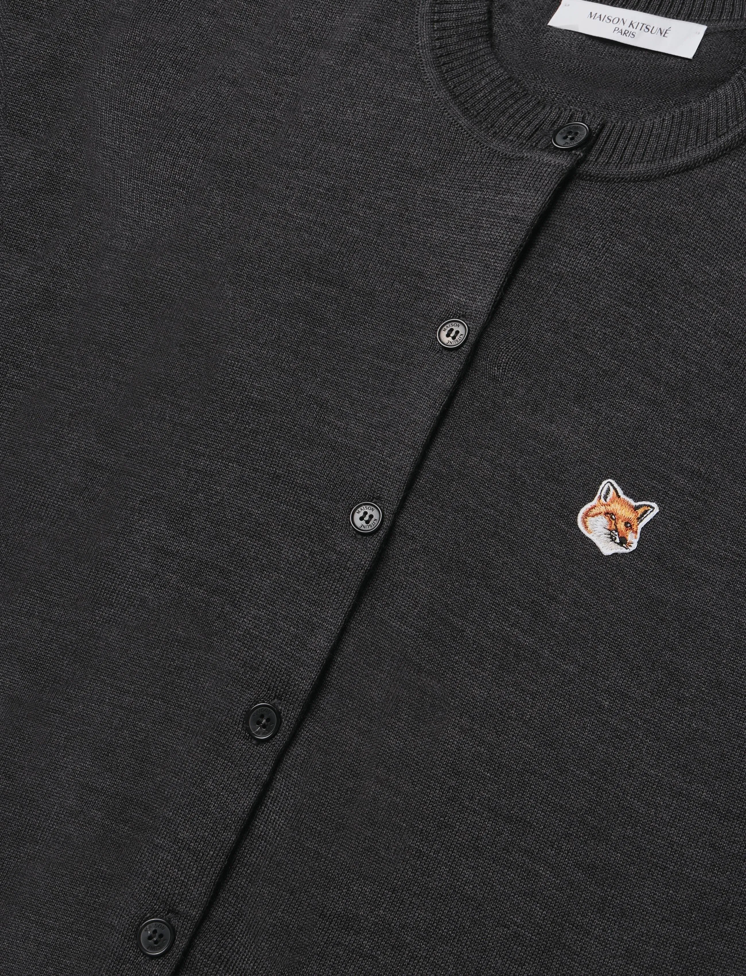 Maison Kitsune - FOX HEAD PATCH ADJUSTED R-NECK CARDIGAN - kardiganid - anthracite melange - 5